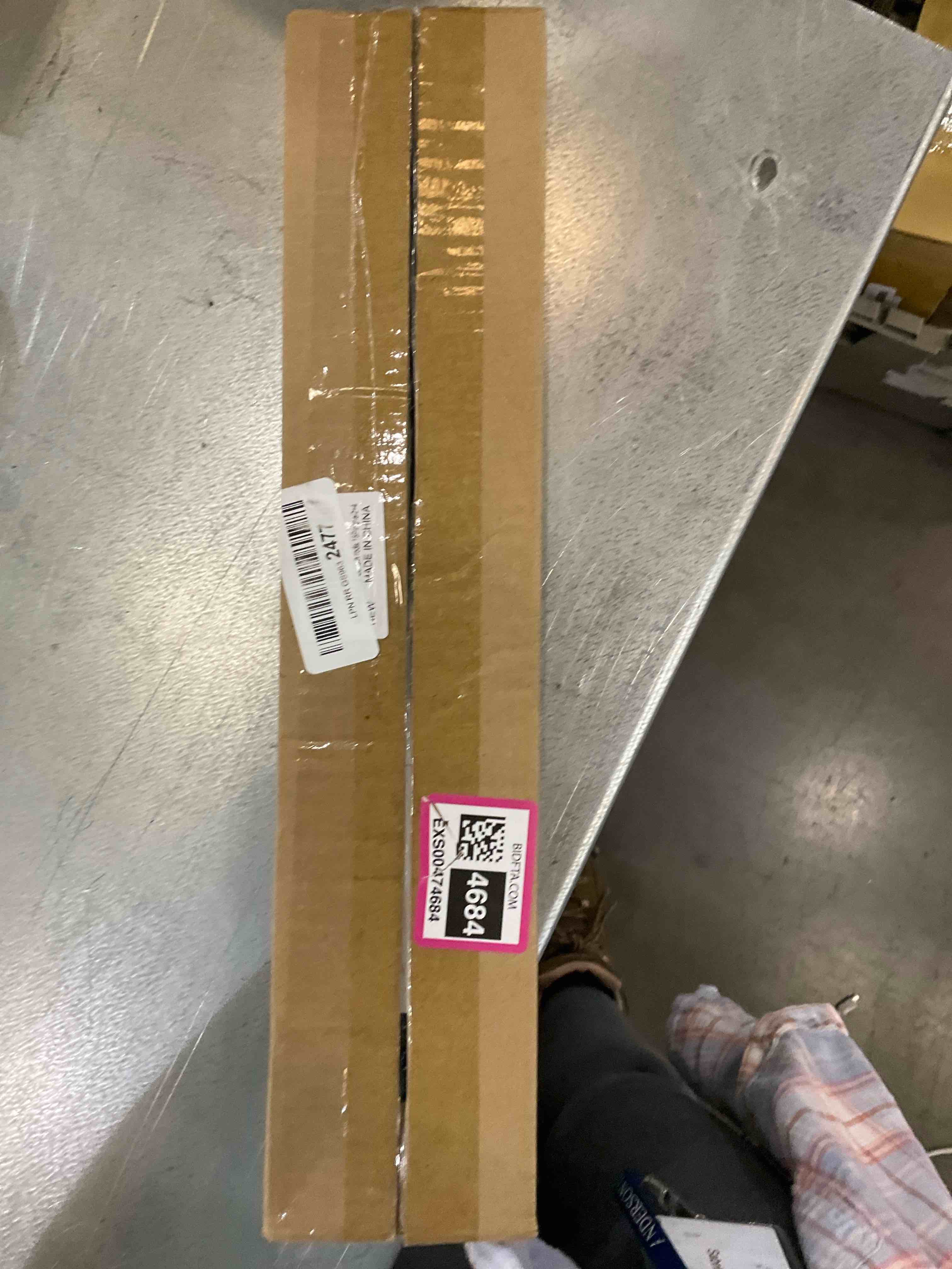 https://s3.amazonaws.com/lotting-images-prod/bidfta/EXS00474684_1696449096570.jpeg