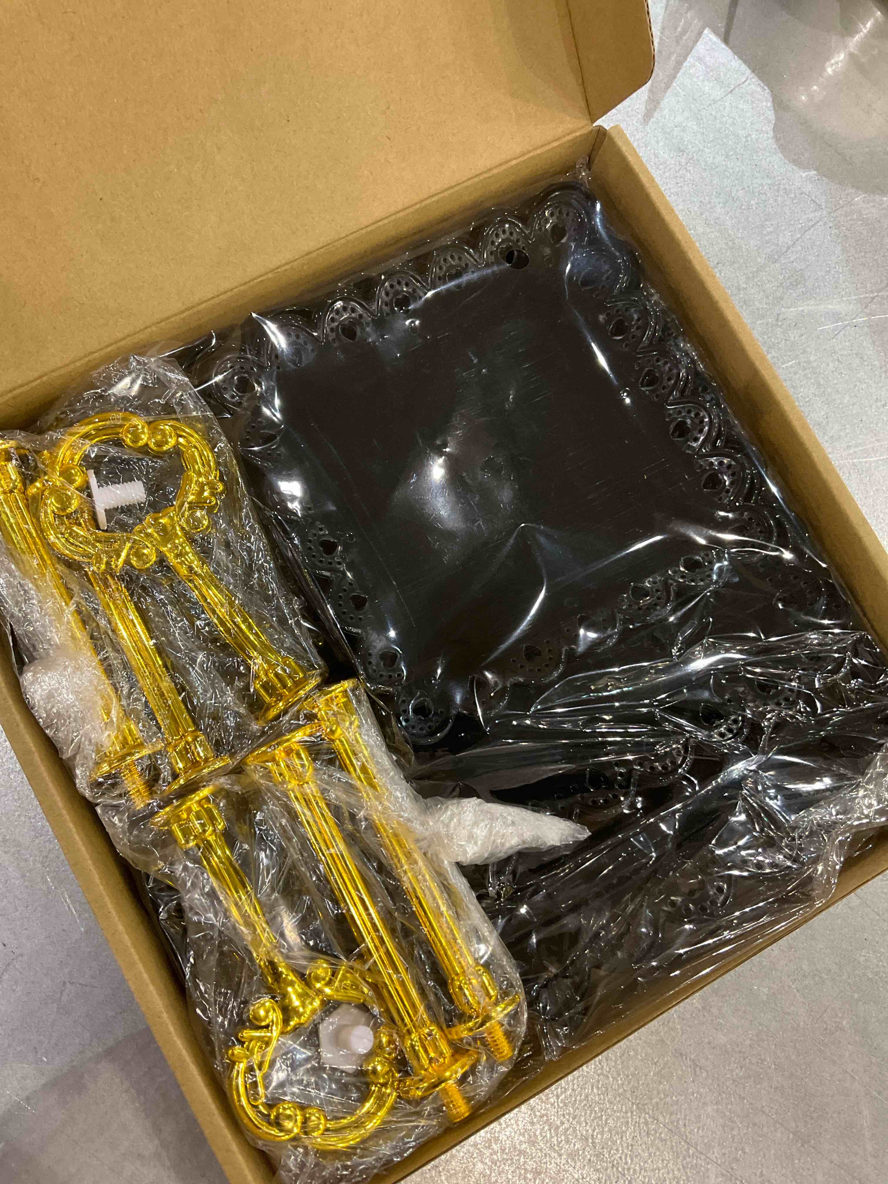 https://s3.amazonaws.com/lotting-images-prod/bidfta/EXS00475003_1696505140146.jpeg