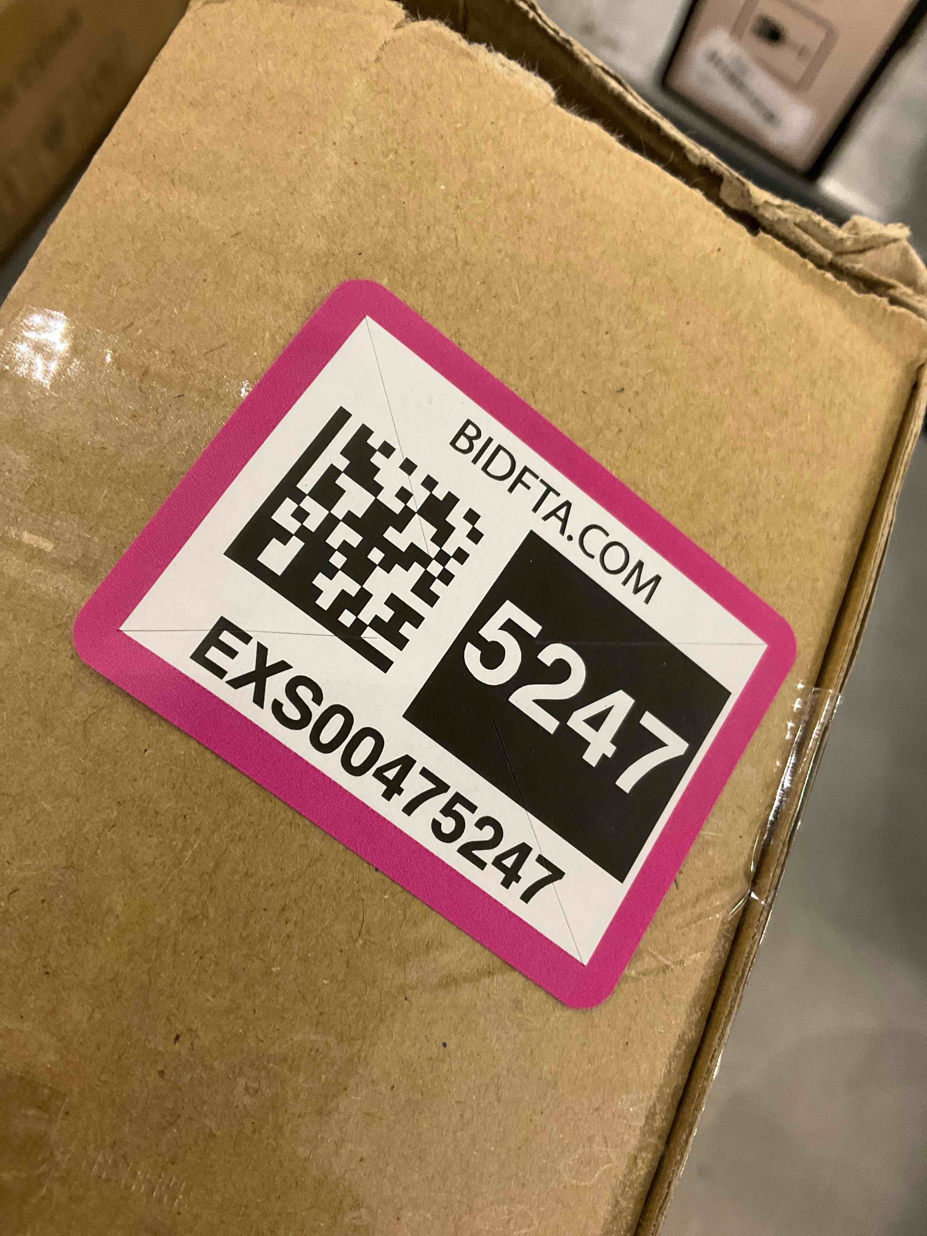 https://s3.amazonaws.com/lotting-images-prod/bidfta/EXS00475247_1696862645669.jpeg