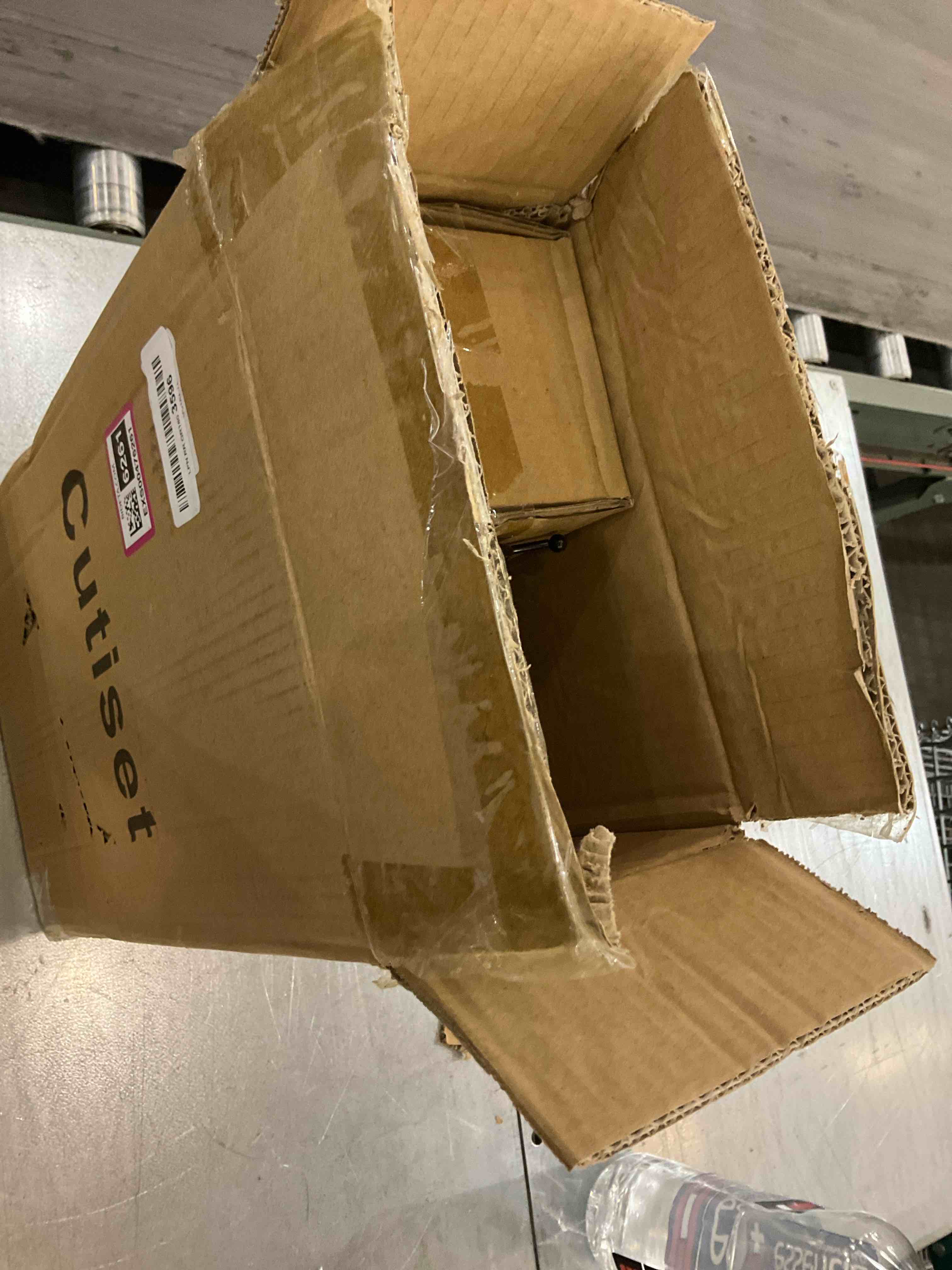 https://s3.amazonaws.com/lotting-images-prod/bidfta/EXS00476261_1695821832571.jpeg