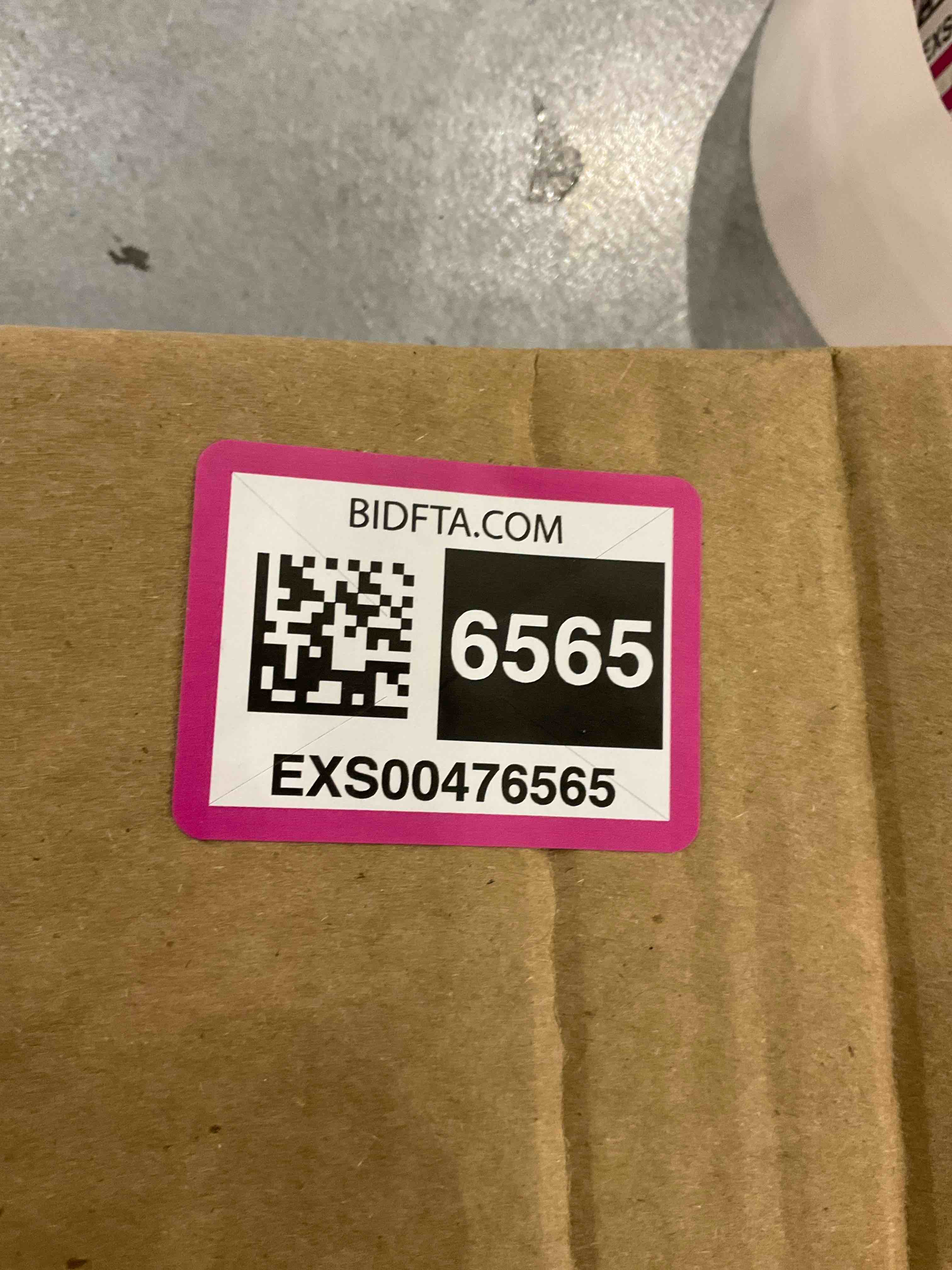 https://s3.amazonaws.com/lotting-images-prod/bidfta/EXS00476565_1697027175190.jpeg