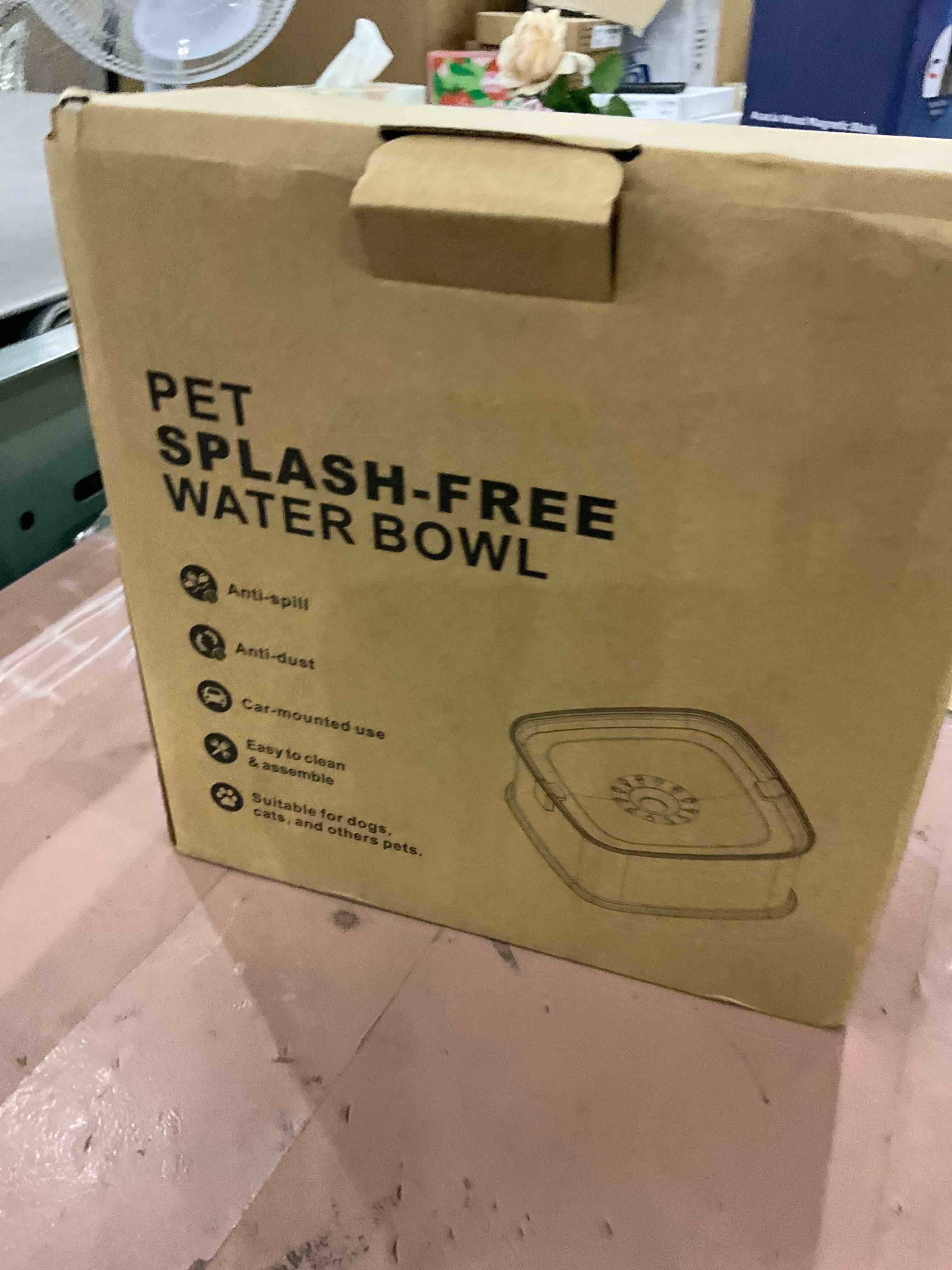 PET SPLASH-FREE WATER BOWL