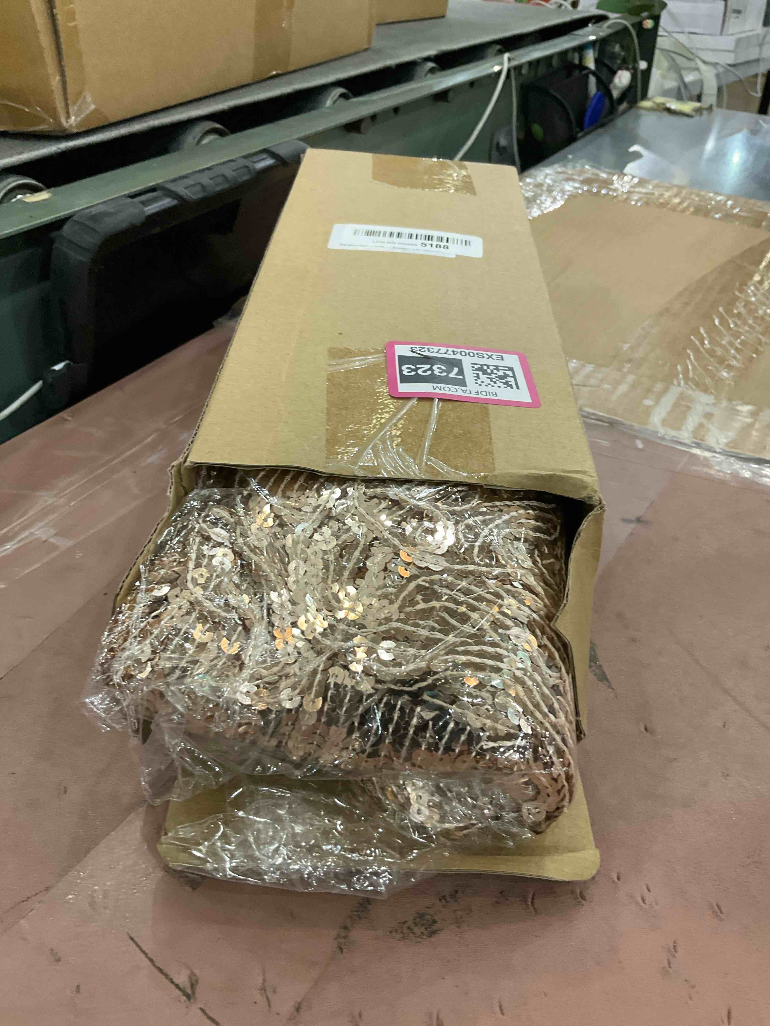 https://s3.amazonaws.com/lotting-images-prod/bidfta/EXS00477323_1697811863838.jpeg