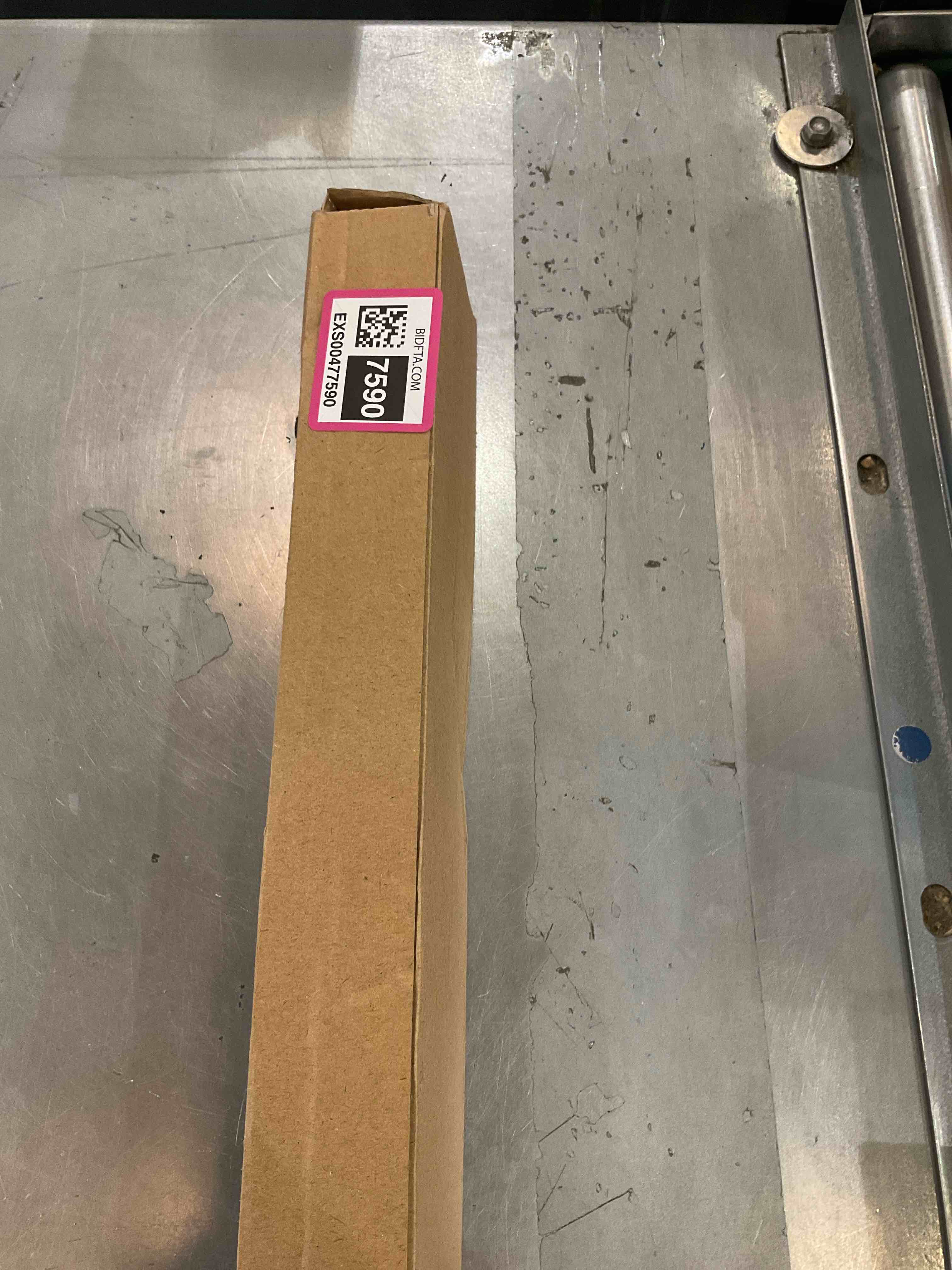 https://s3.amazonaws.com/lotting-images-prod/bidfta/EXS00477590_1696959214867.jpeg