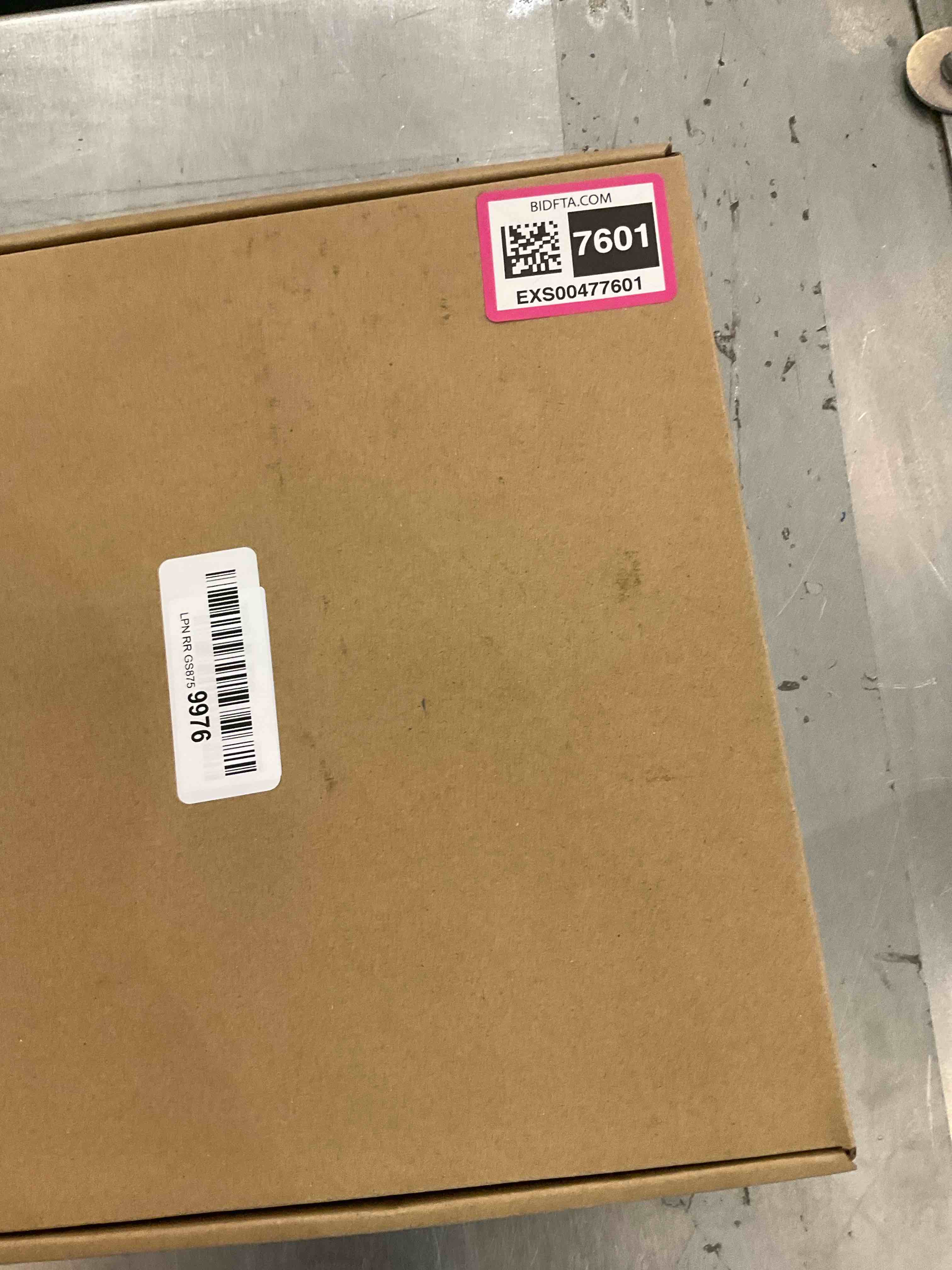 https://s3.amazonaws.com/lotting-images-prod/bidfta/EXS00477601_1696959899550.jpeg