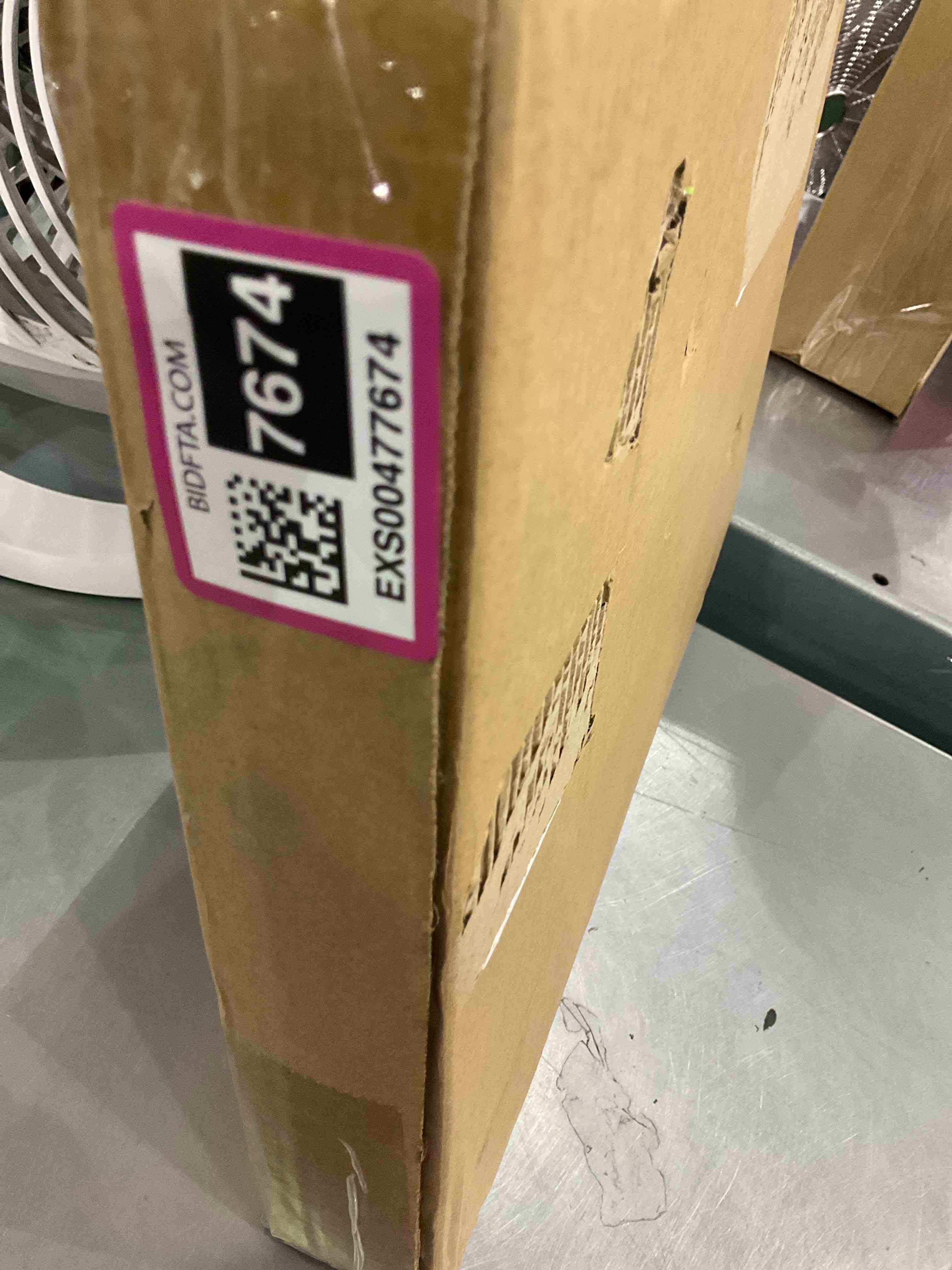 https://s3.amazonaws.com/lotting-images-prod/bidfta/EXS00477674_1697024086079.jpeg