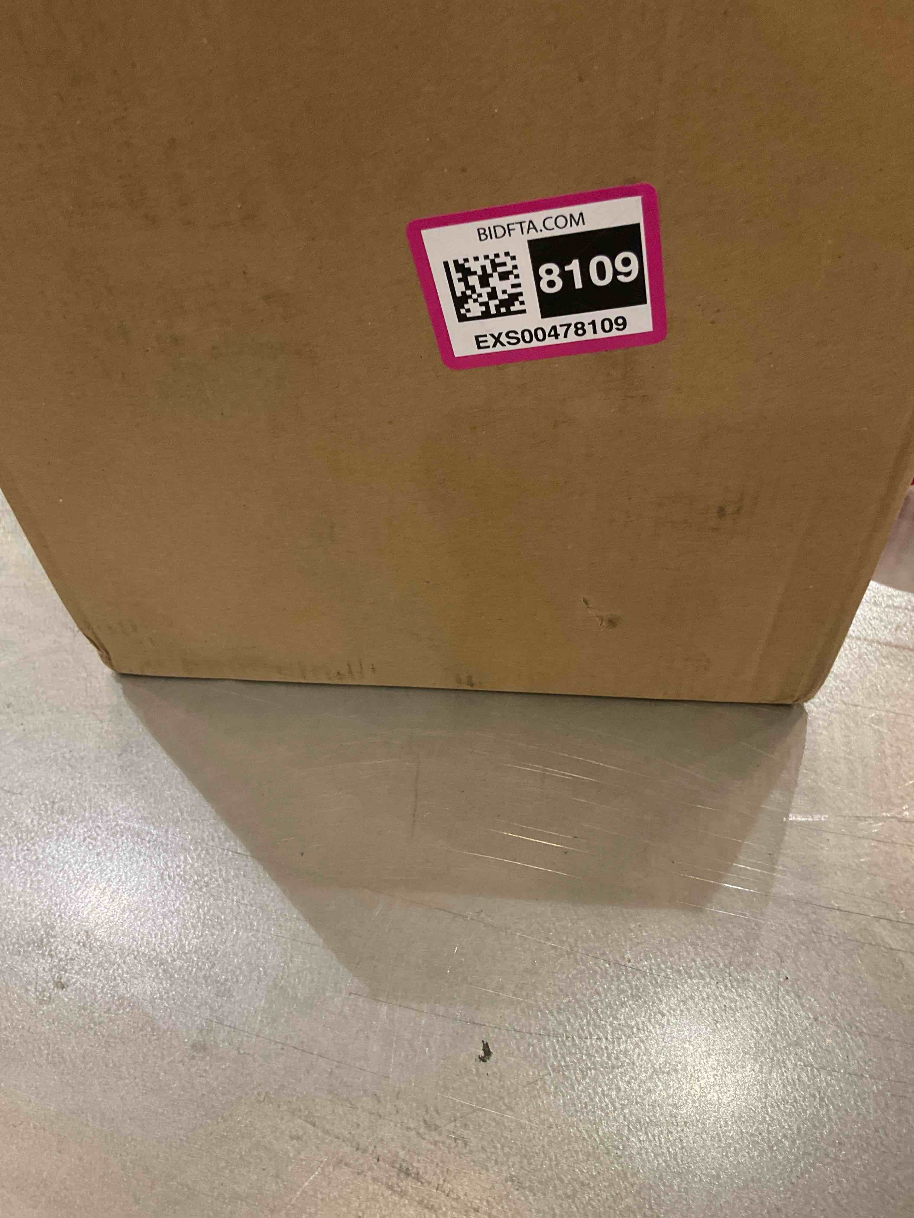 https://s3.amazonaws.com/lotting-images-prod/bidfta/EXS00478109_1695669156437.jpeg