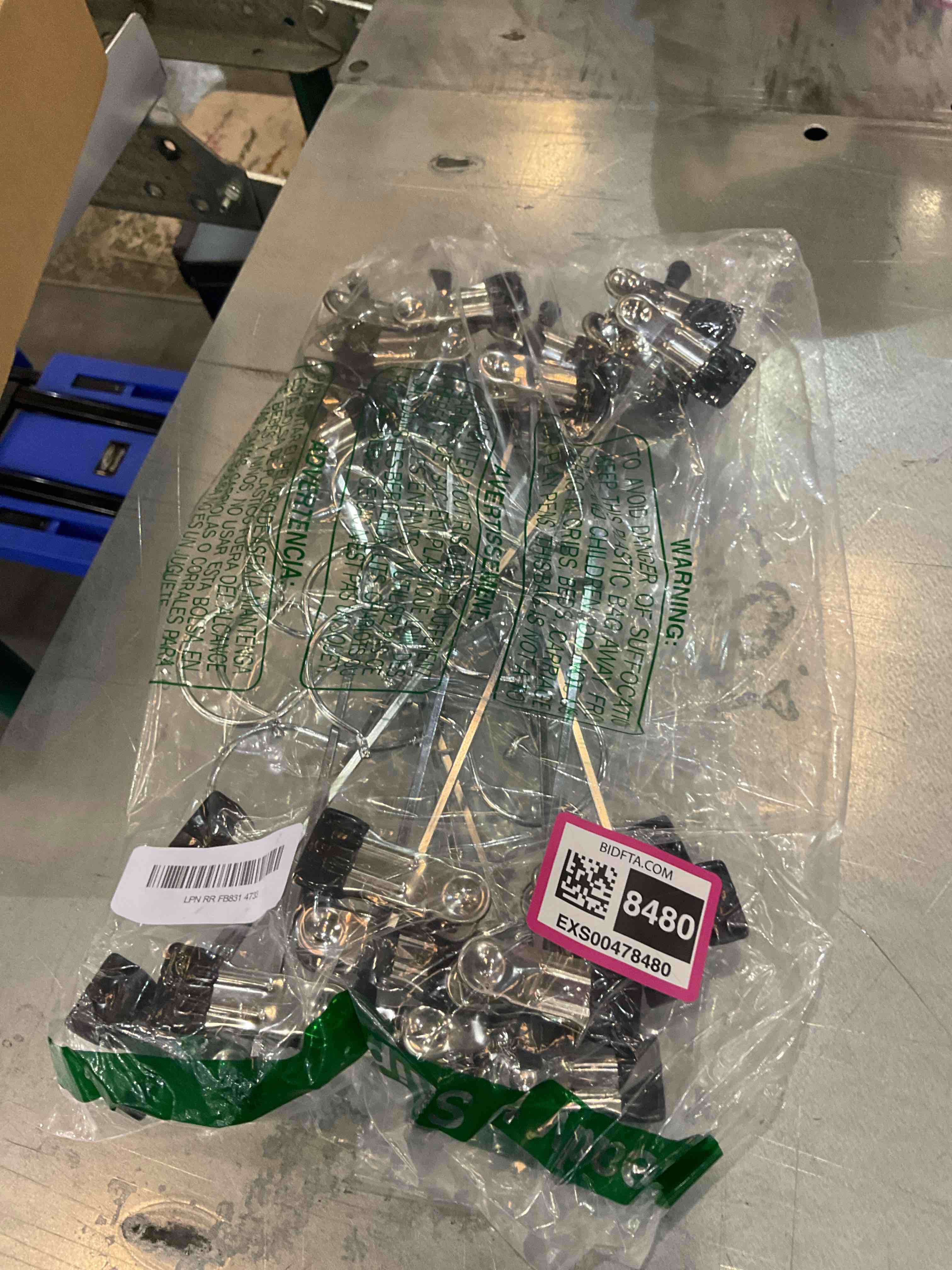 https://s3.amazonaws.com/lotting-images-prod/bidfta/EXS00478480_1696444538048.jpeg