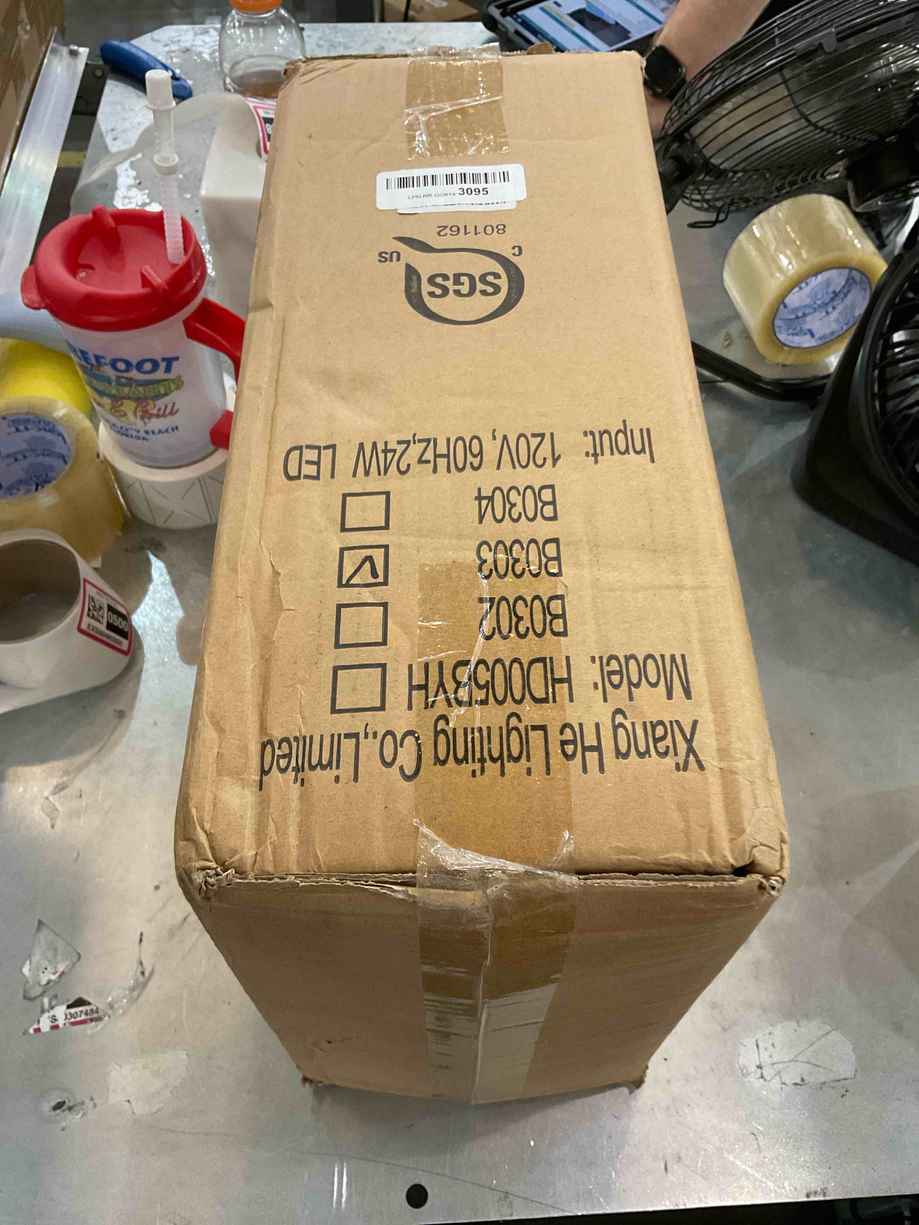 https://s3.amazonaws.com/lotting-images-prod/bidfta/EXS00480500_1695748162293.jpeg