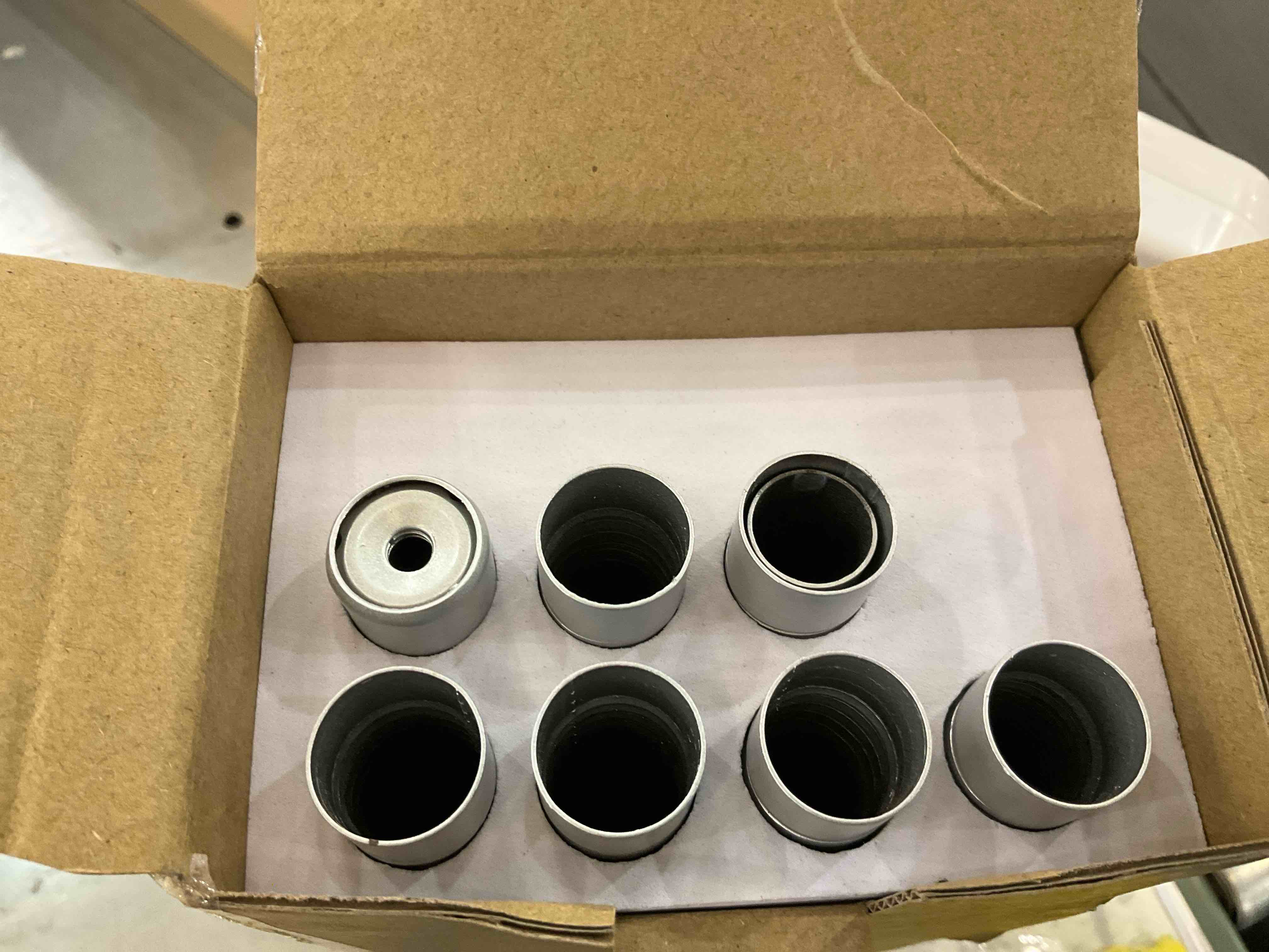 https://s3.amazonaws.com/lotting-images-prod/bidfta/EXS00480532_1695311409005.jpeg