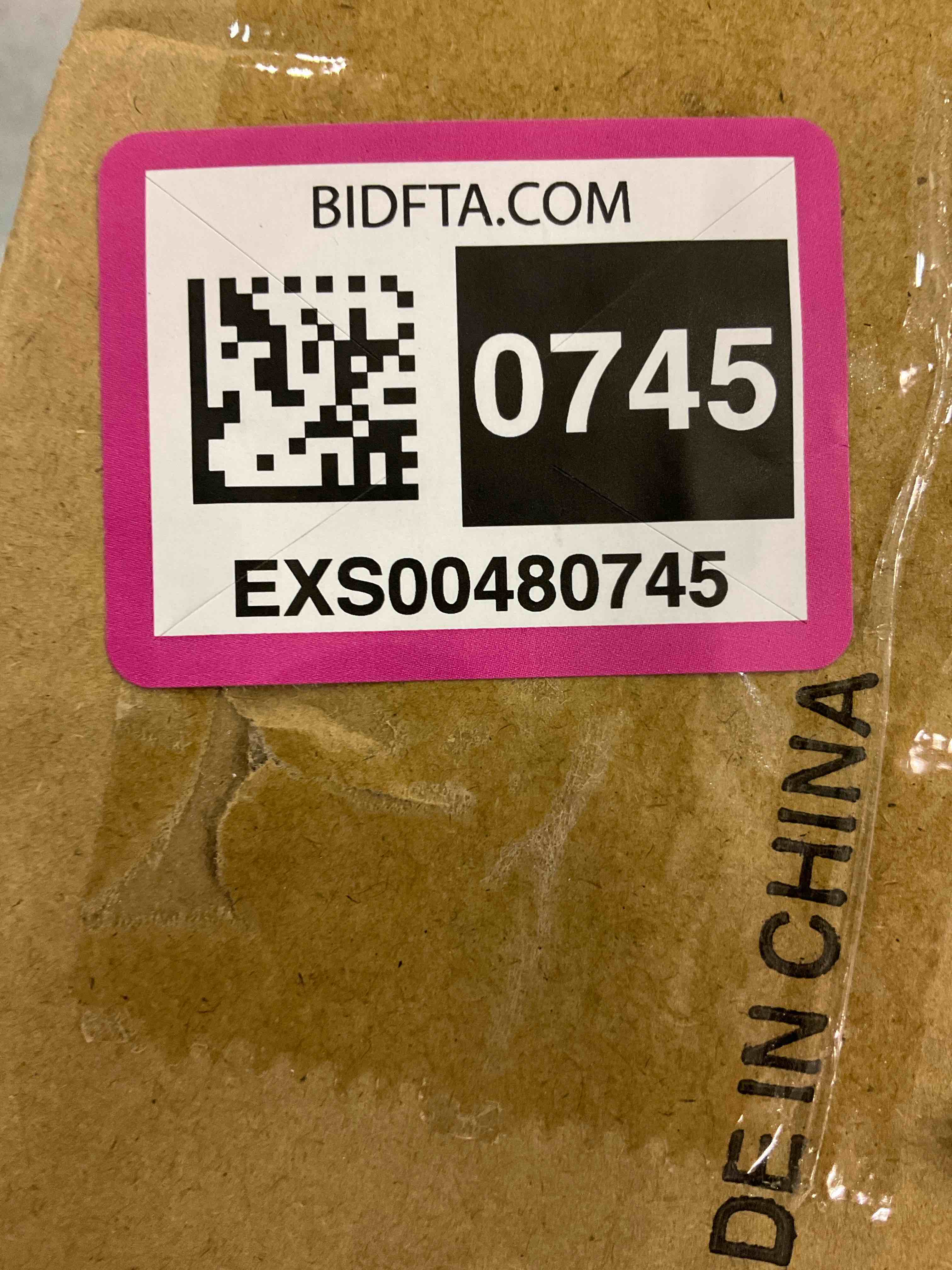https://s3.amazonaws.com/lotting-images-prod/bidfta/EXS00480745_1695728701331.jpeg