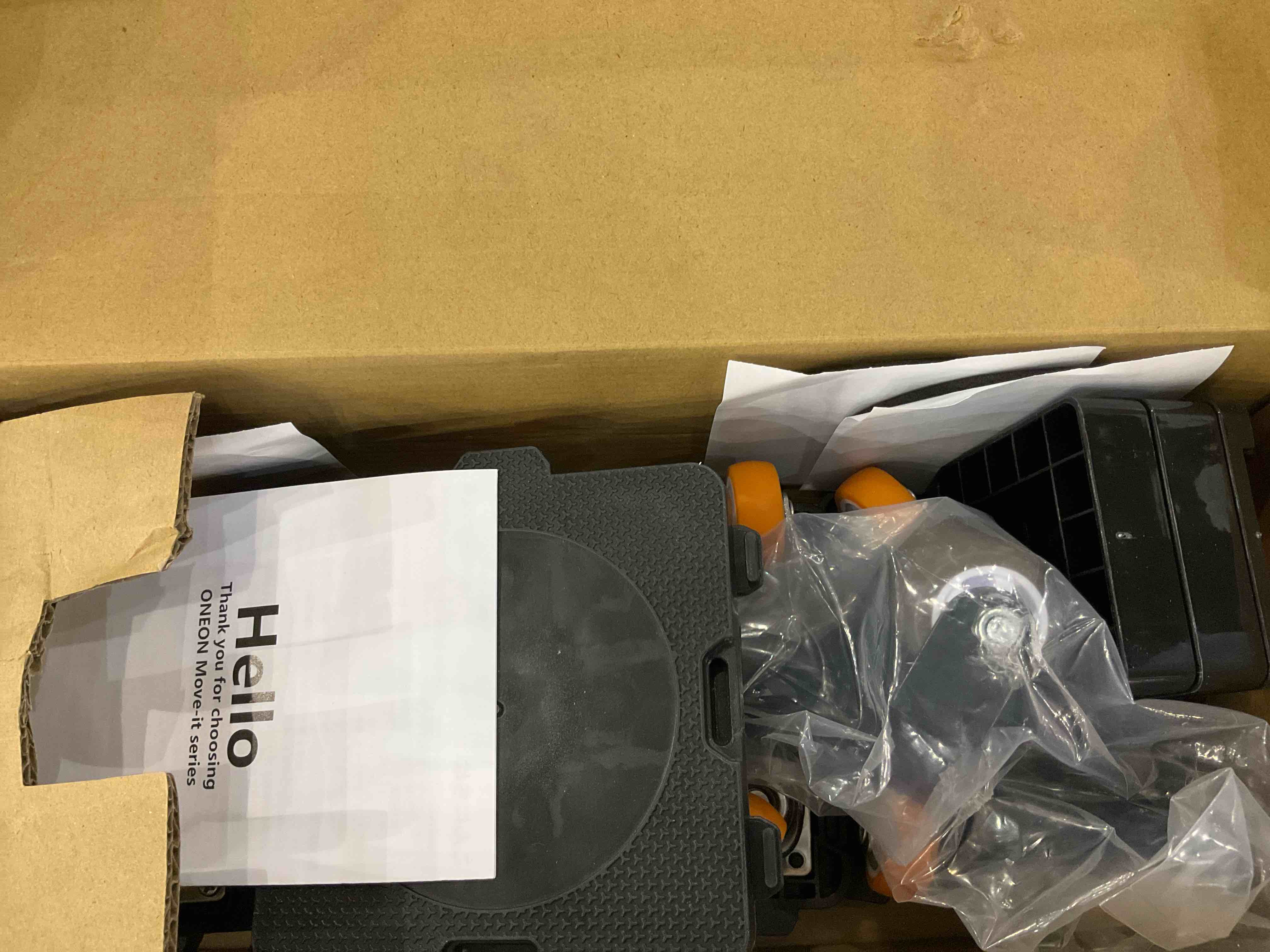 https://s3.amazonaws.com/lotting-images-prod/bidfta/EXS00480903_1695903235089.jpeg