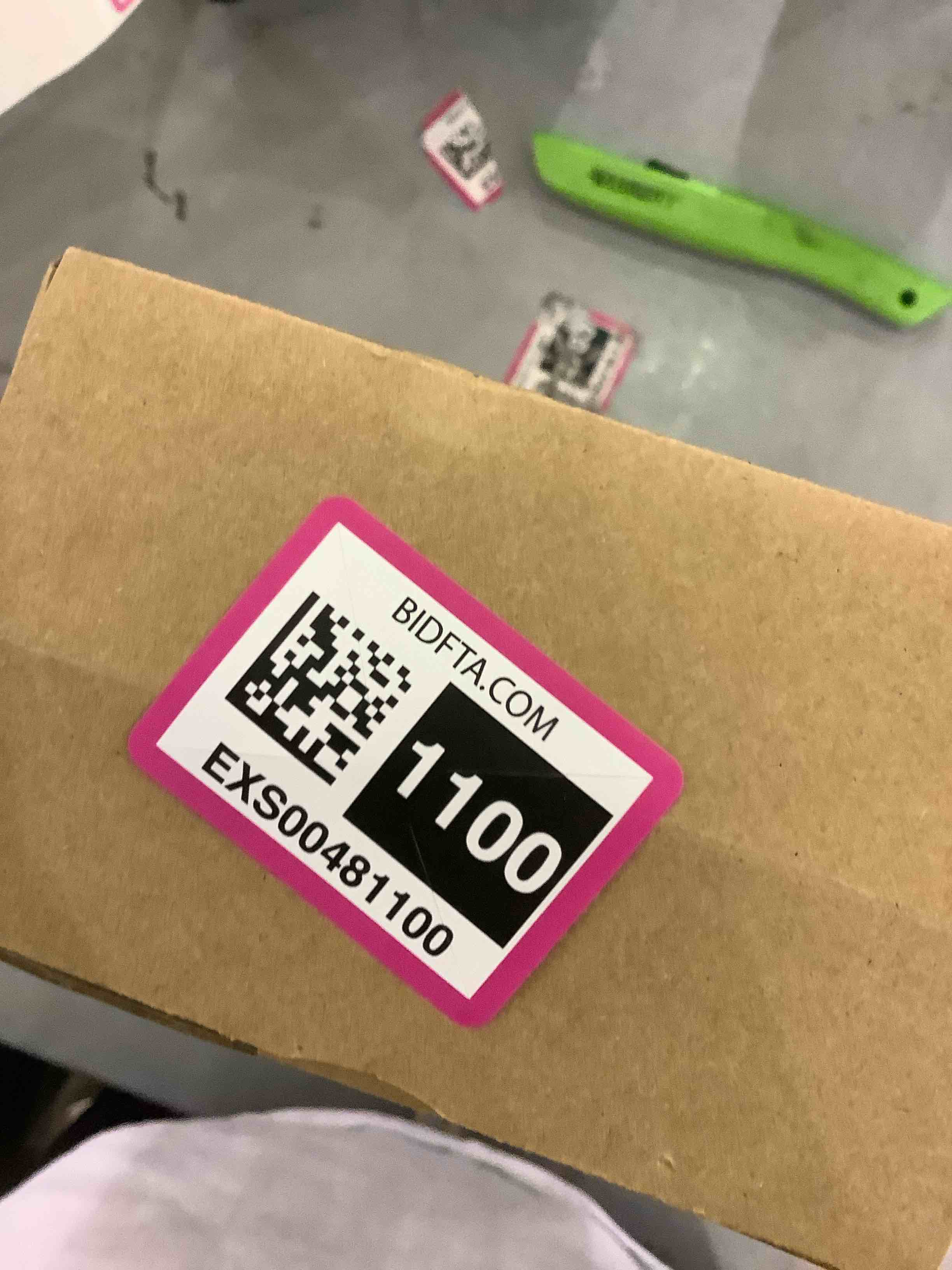 https://s3.amazonaws.com/lotting-images-prod/bidfta/EXS00481100_1695389332232.jpeg