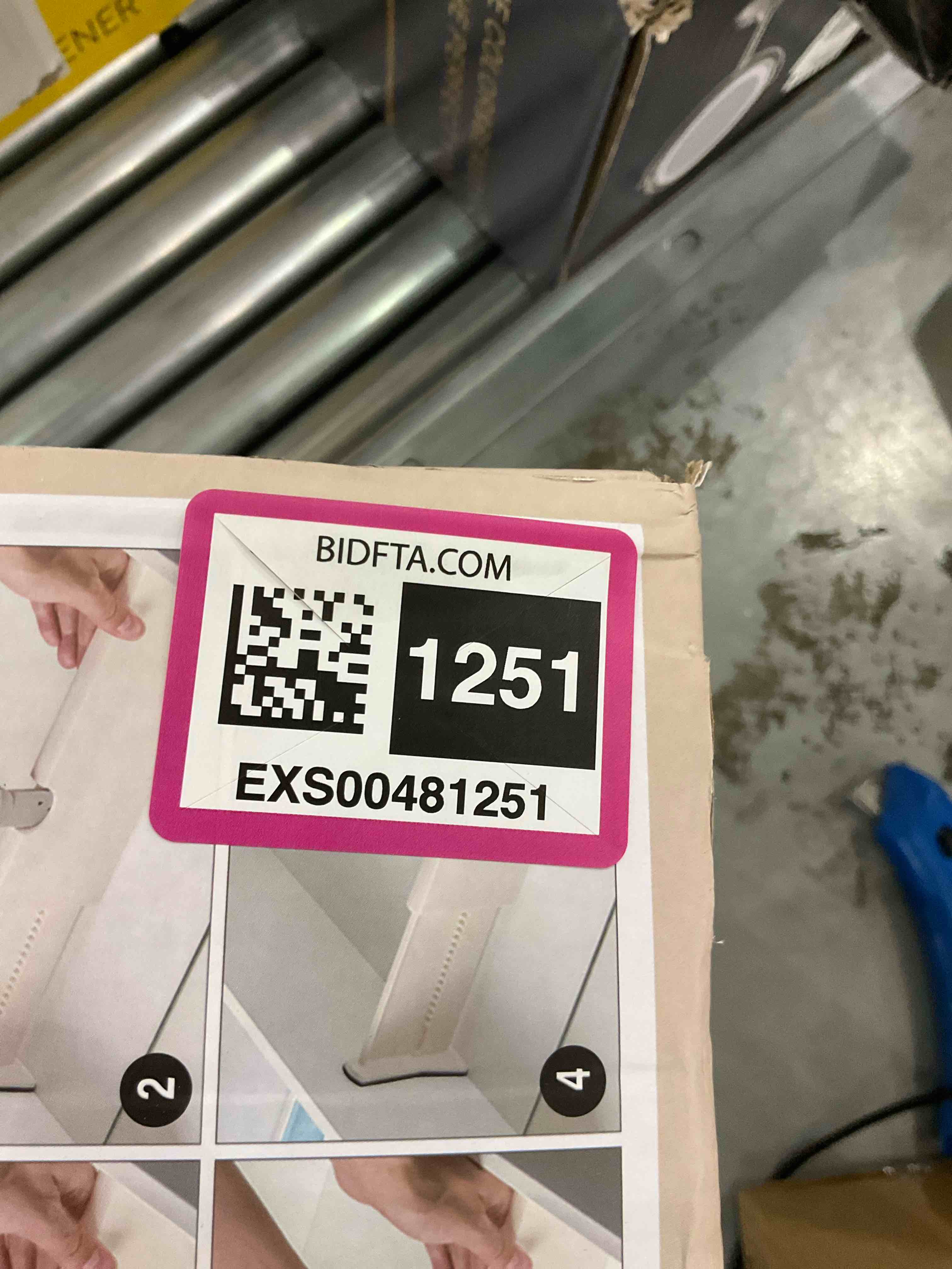 https://s3.amazonaws.com/lotting-images-prod/bidfta/EXS00481251_1695732032398.jpeg