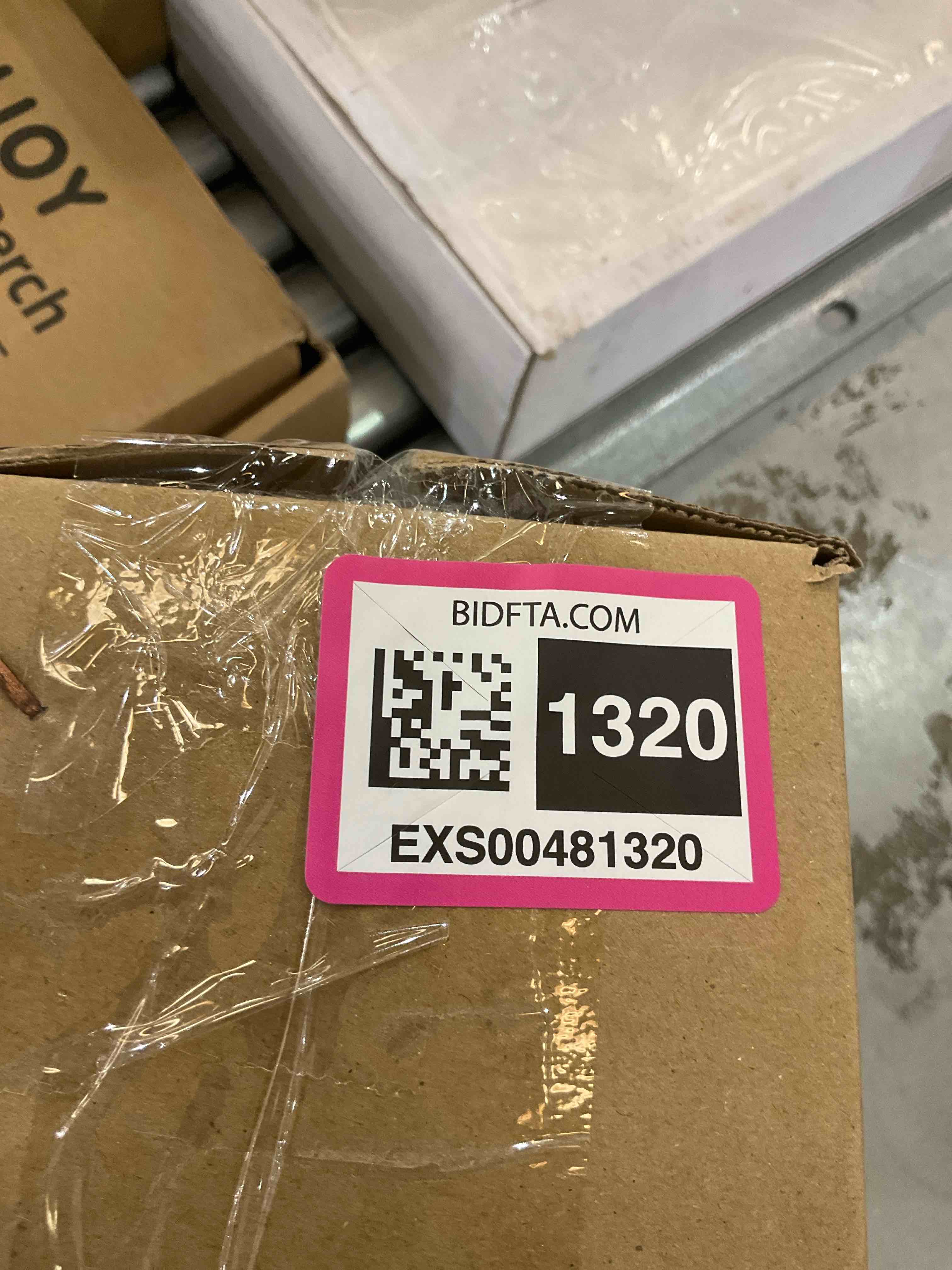 https://s3.amazonaws.com/lotting-images-prod/bidfta/EXS00481320_1695746968555.jpeg