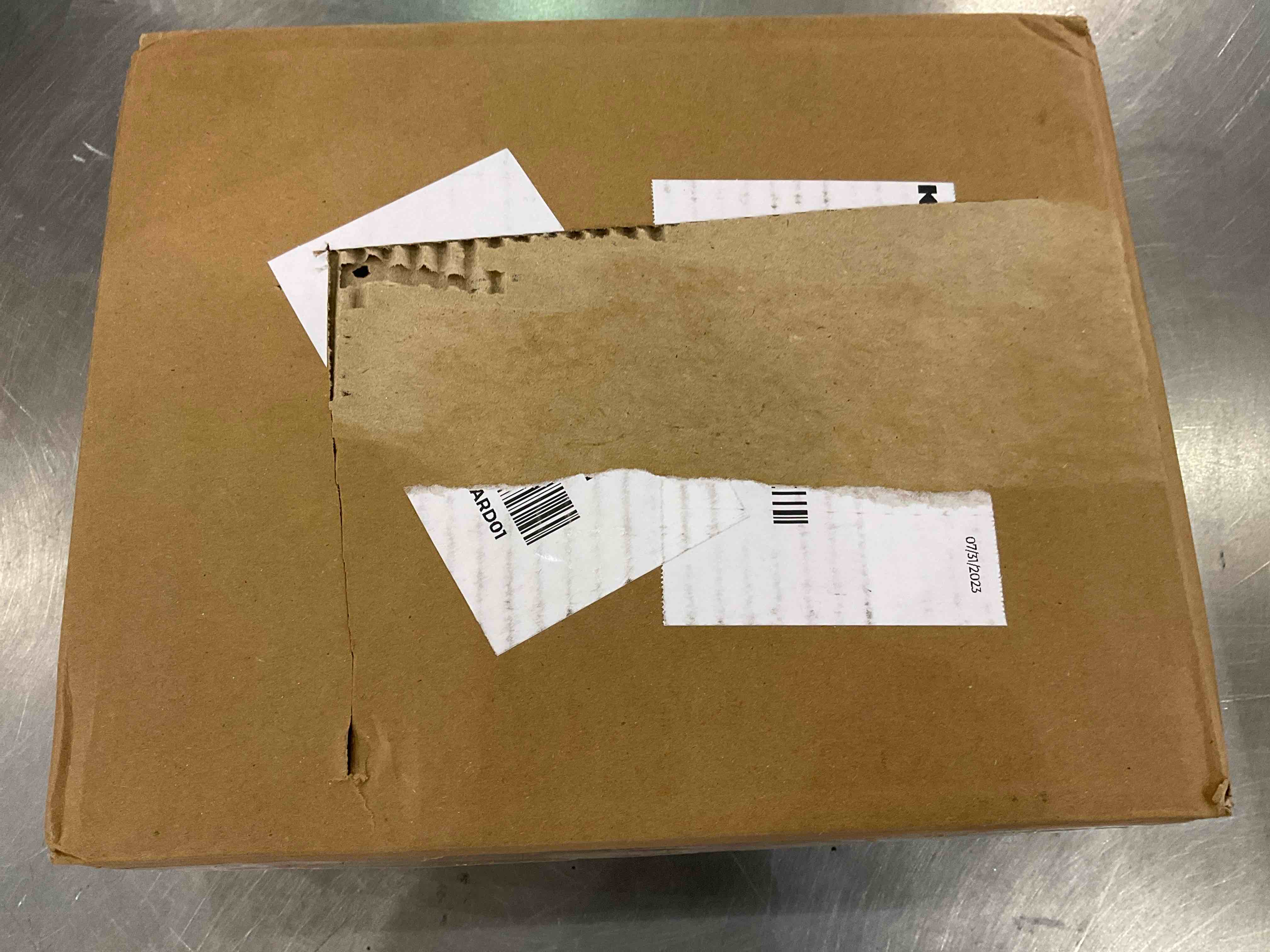 https://s3.amazonaws.com/lotting-images-prod/bidfta/EXS00481793_1695756068416.jpeg