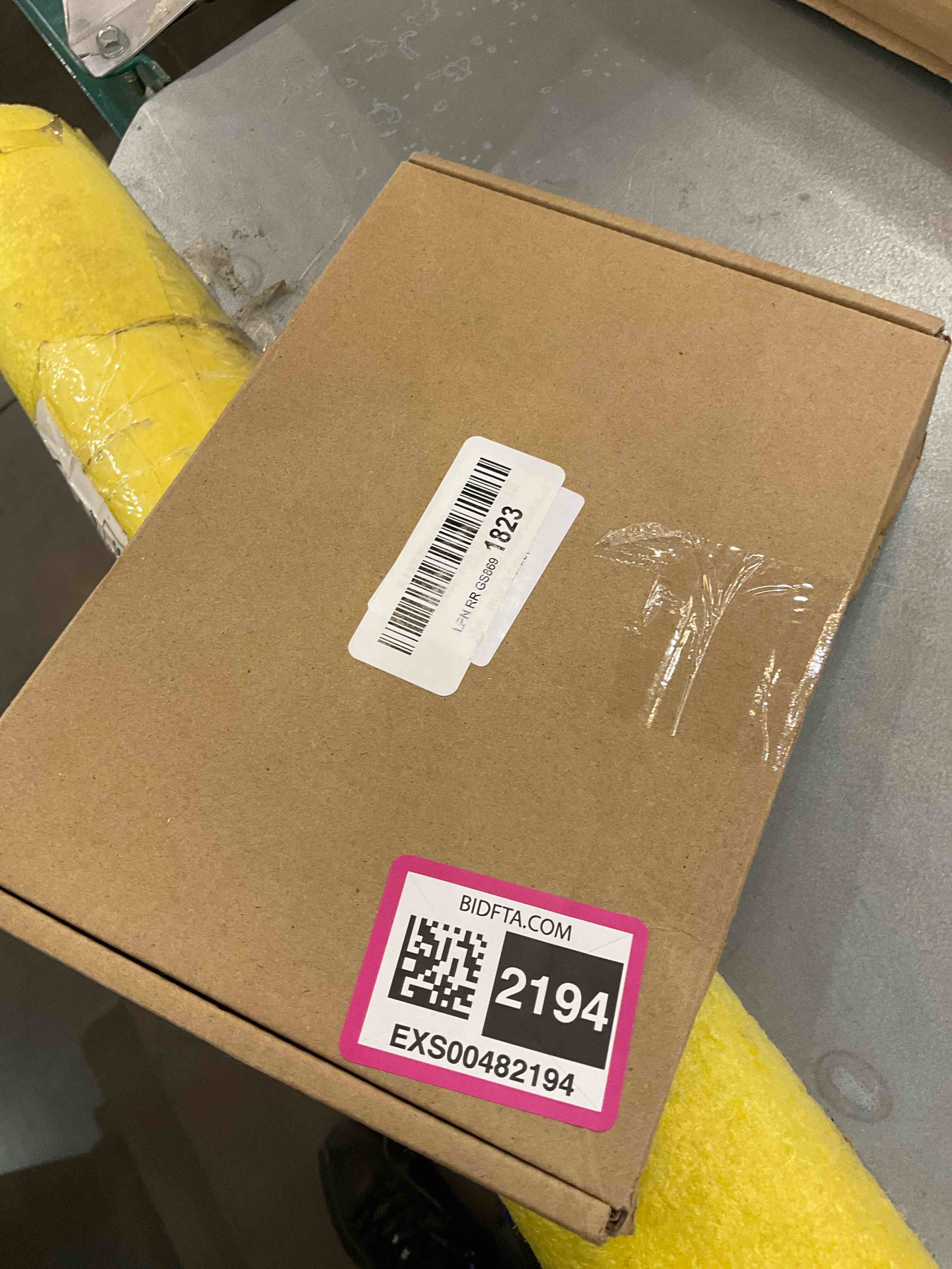 https://s3.amazonaws.com/lotting-images-prod/bidfta/EXS00482194_1695311303660.jpeg