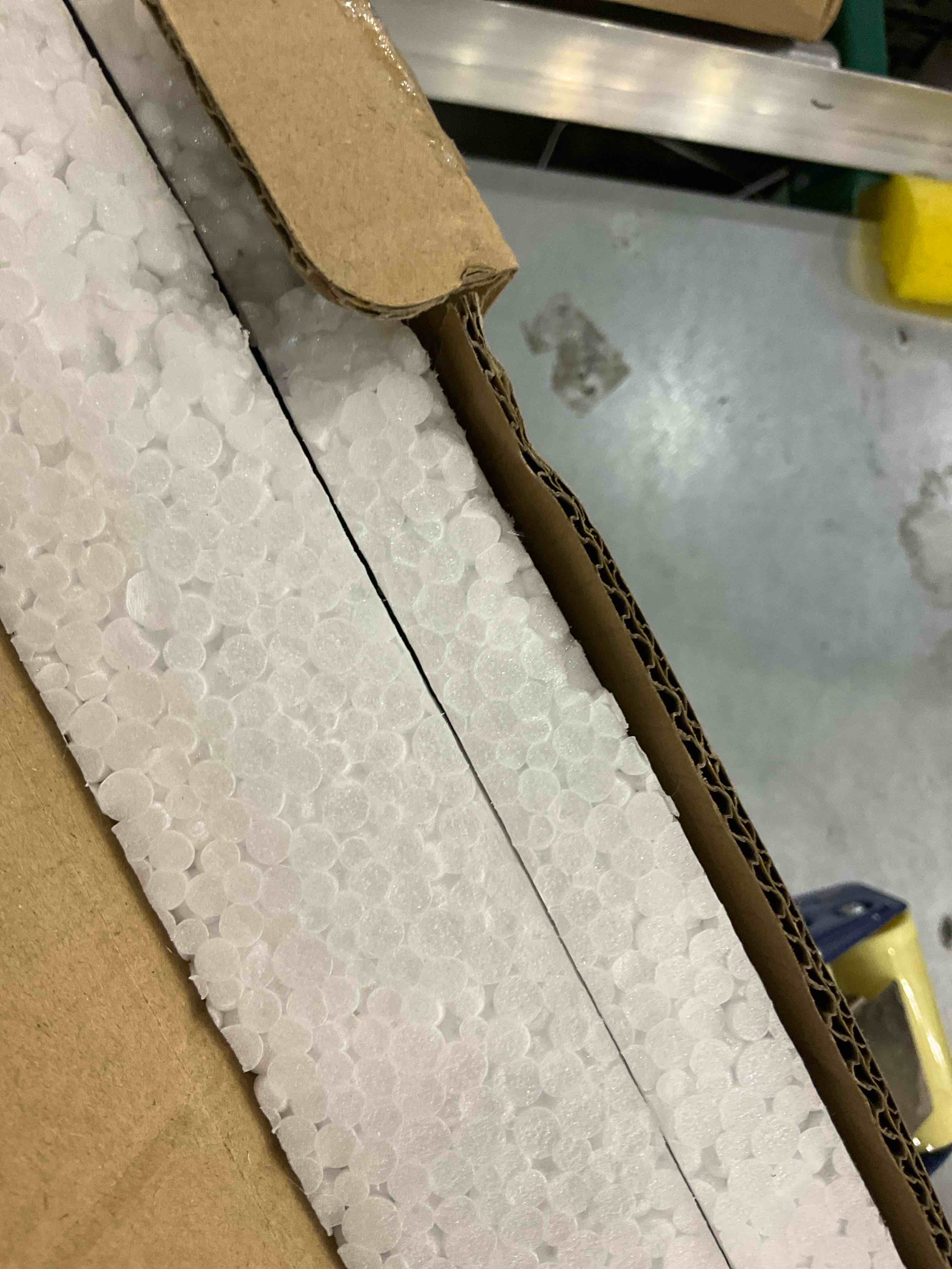 https://s3.amazonaws.com/lotting-images-prod/bidfta/EXS00482258_1695382084336.jpeg