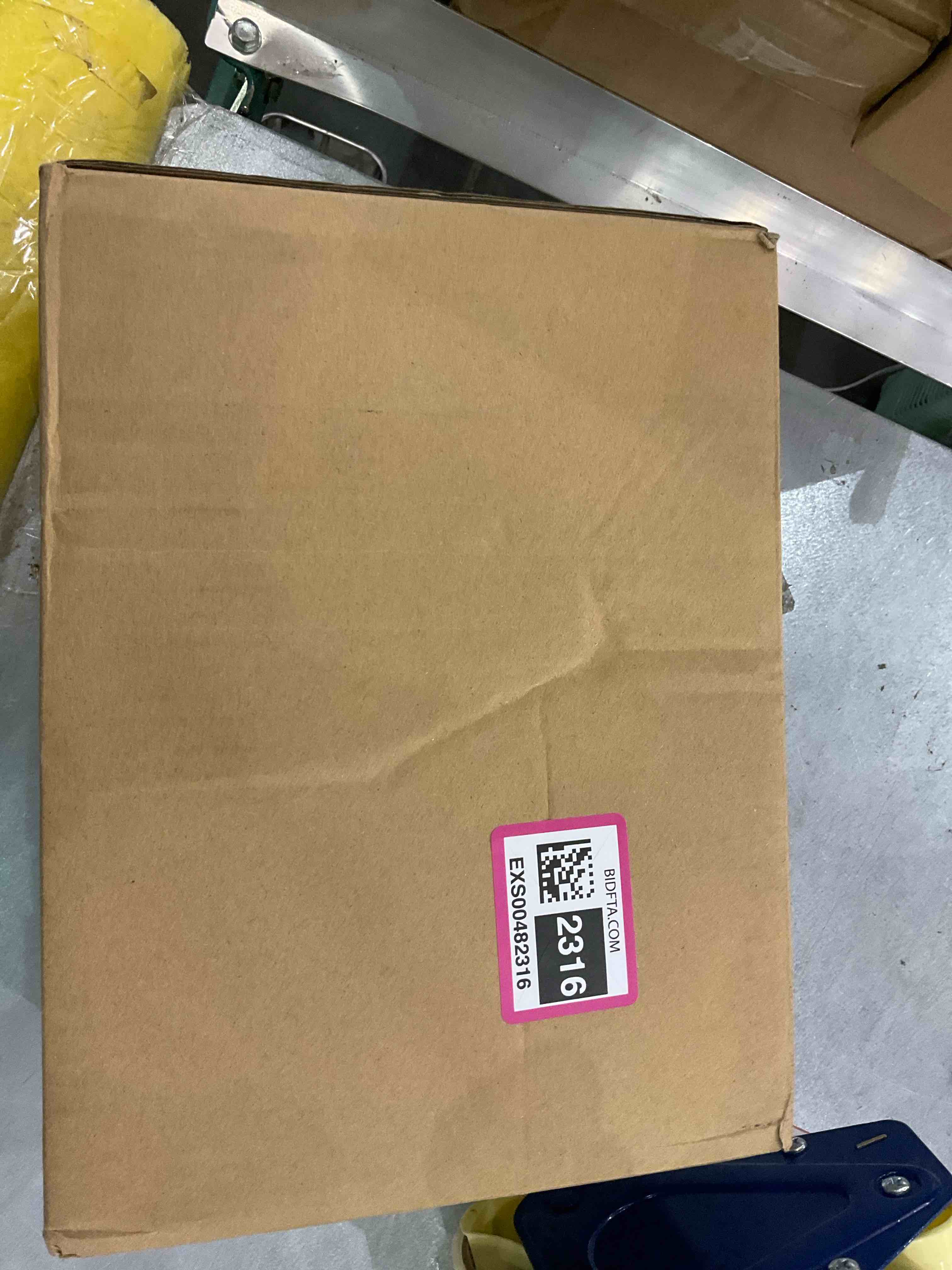 https://s3.amazonaws.com/lotting-images-prod/bidfta/EXS00482316_1695389329449.jpeg