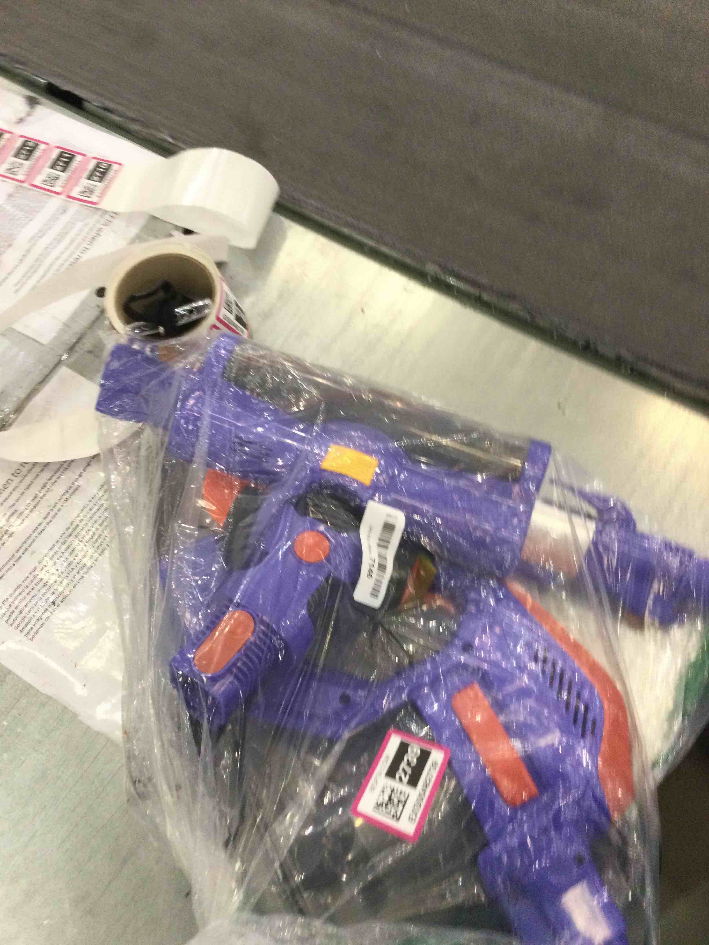 https://s3.amazonaws.com/lotting-images-prod/bidfta/EXS00482739_1699031662369.jpeg