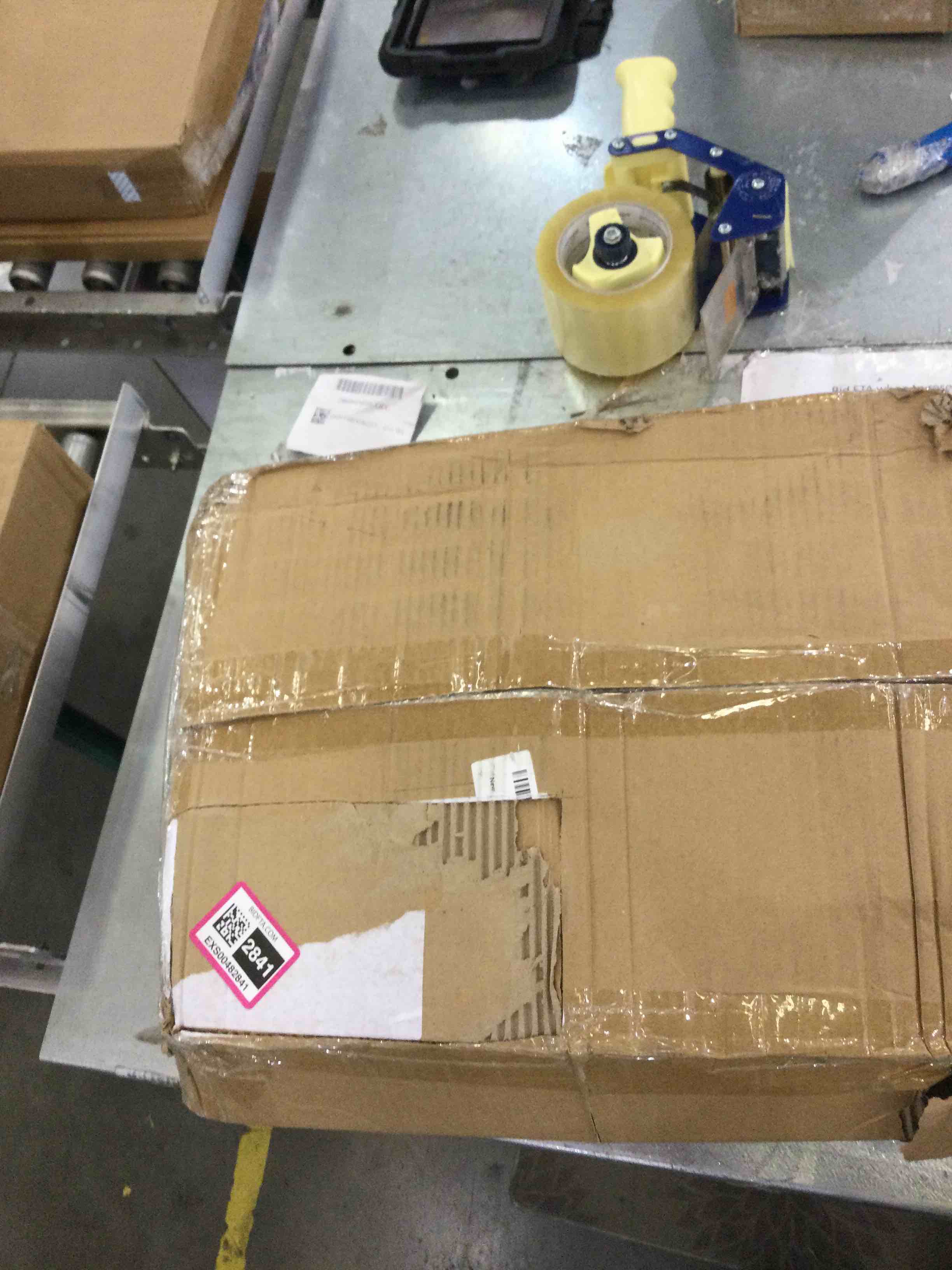 https://s3.amazonaws.com/lotting-images-prod/bidfta/EXS00482841_1699037893889.jpeg