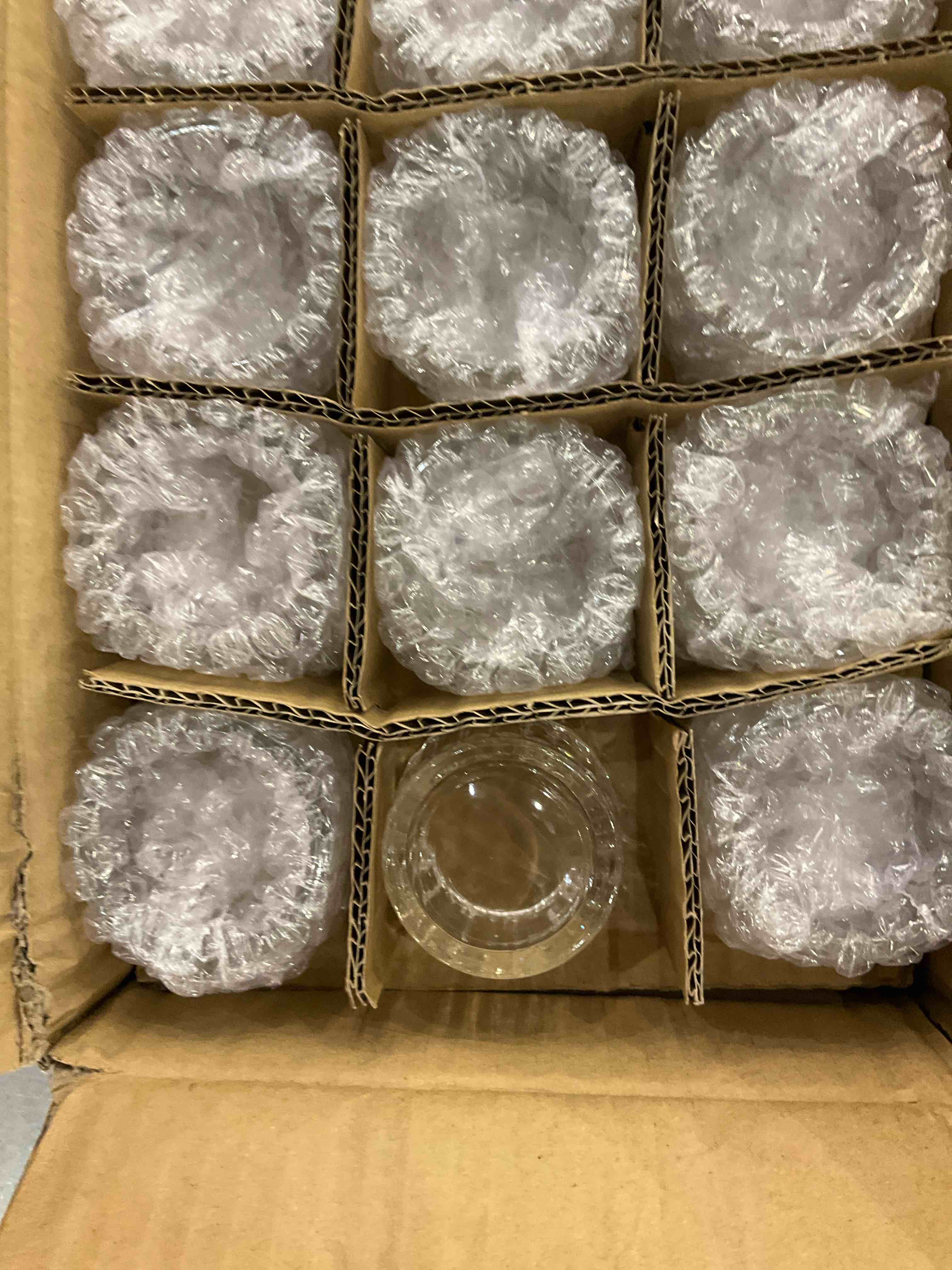 https://s3.amazonaws.com/lotting-images-prod/bidfta/EXS00482955_1699274904173.jpeg