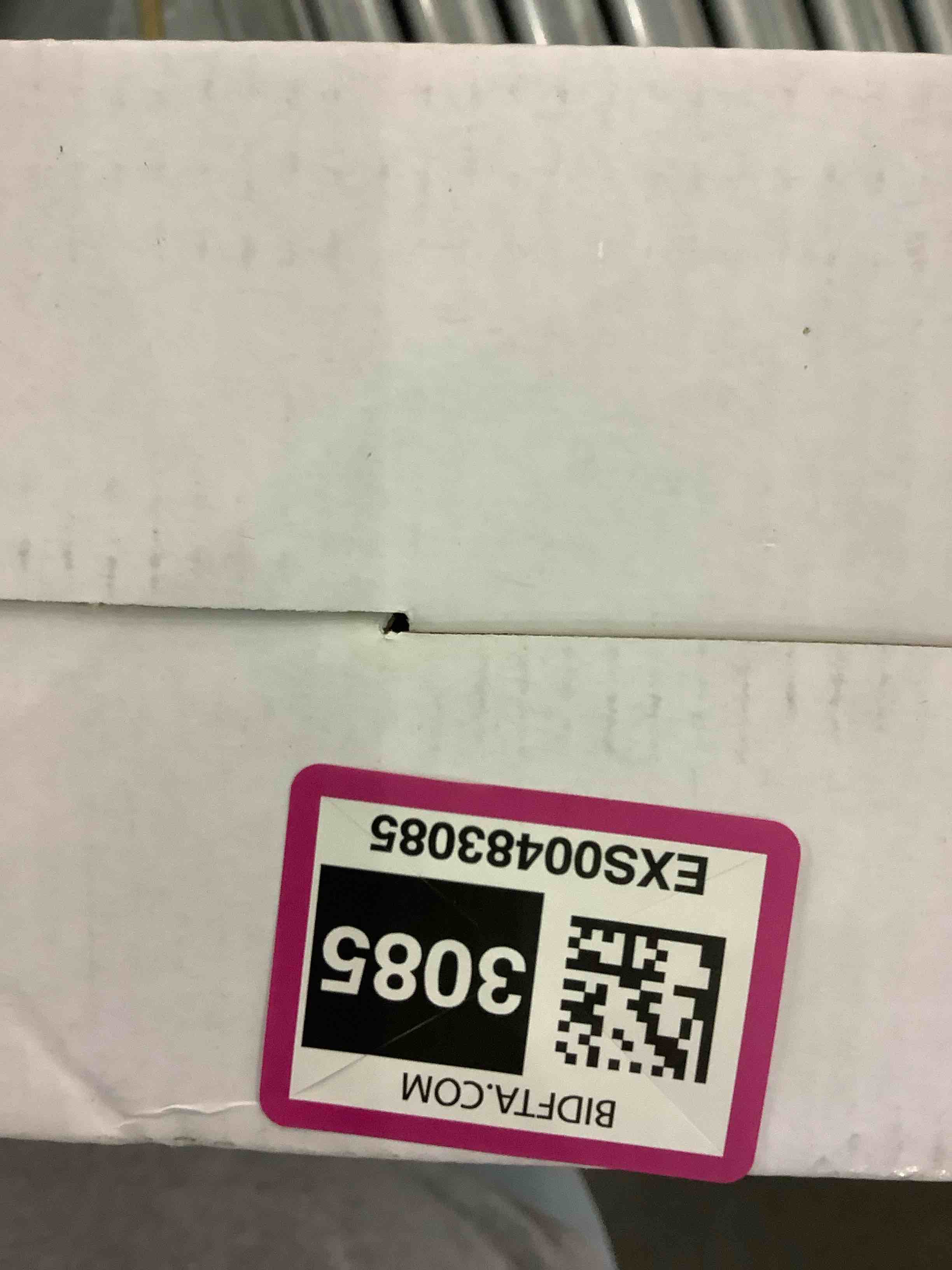 https://s3.amazonaws.com/lotting-images-prod/bidfta/EXS00483085_1695903140947.jpeg