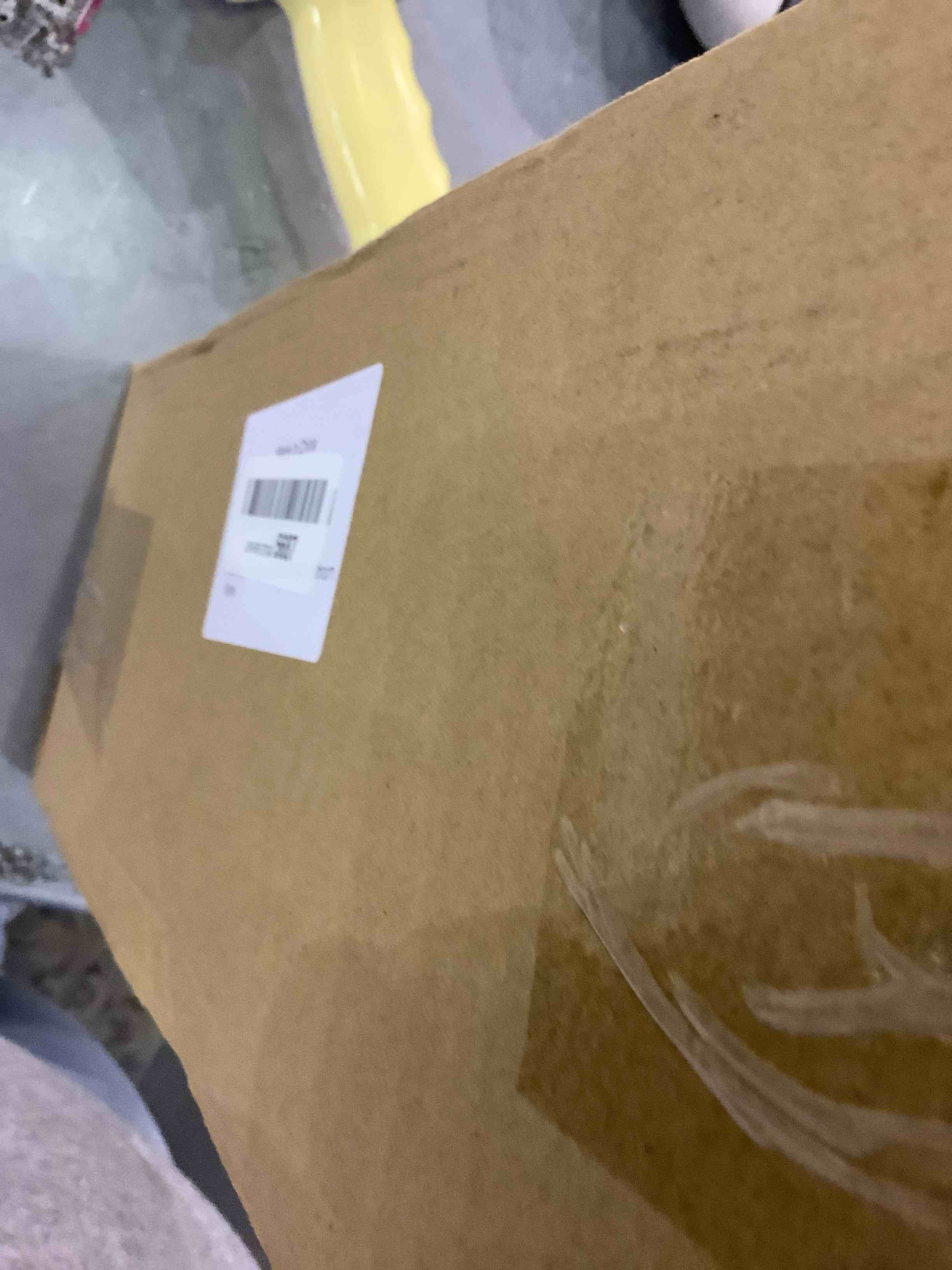 https://s3.amazonaws.com/lotting-images-prod/bidfta/EXS00483089_1695903423897.jpeg