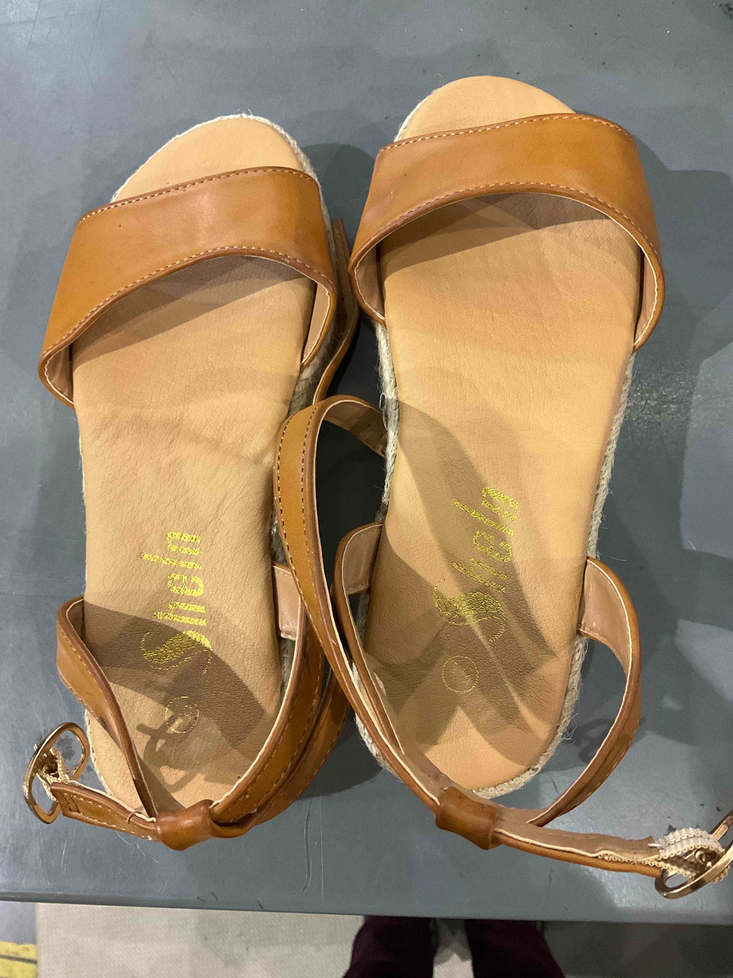 sheln woman’s shoes 