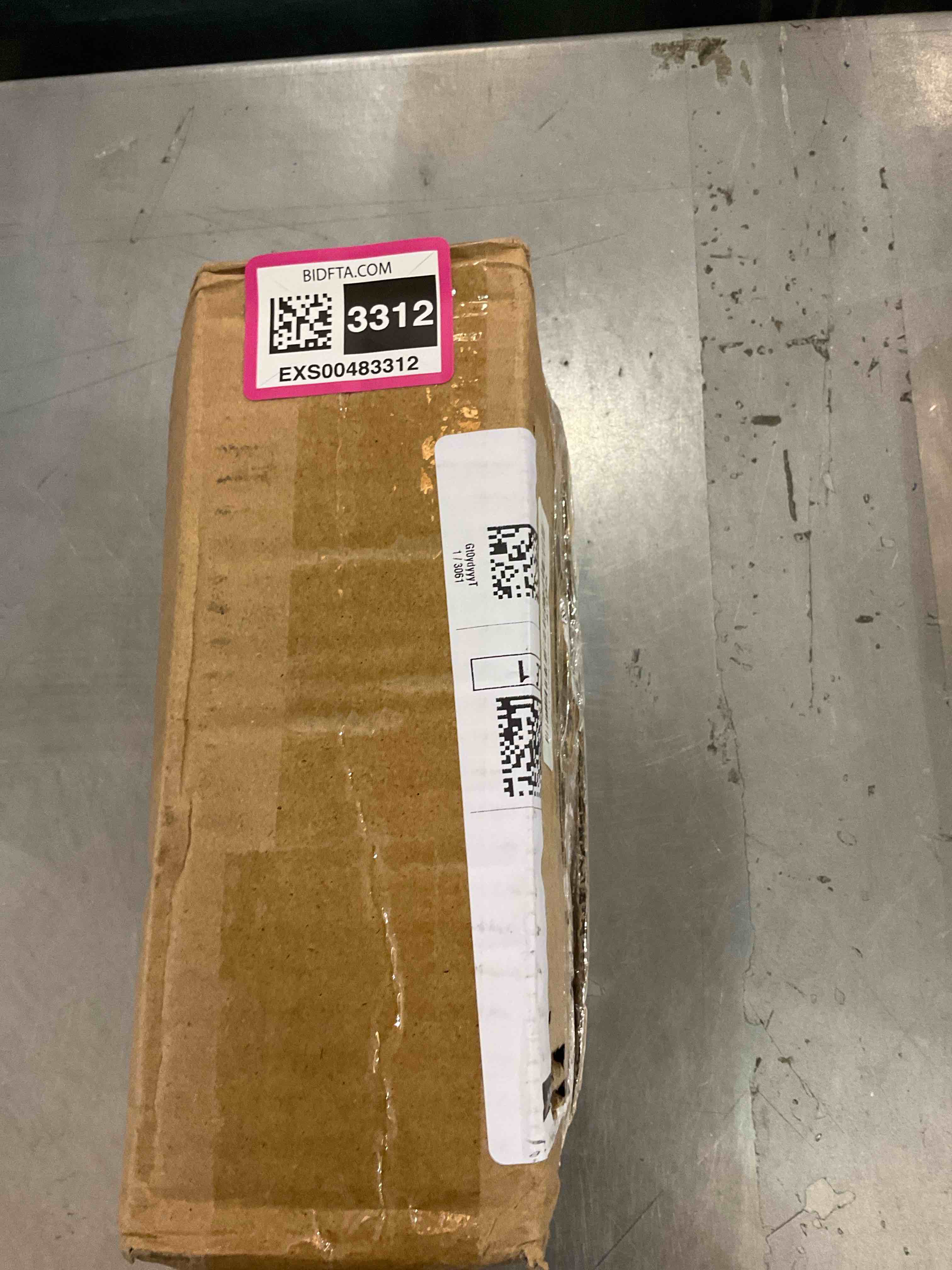 https://s3.amazonaws.com/lotting-images-prod/bidfta/EXS00483312_1696440701868.jpeg