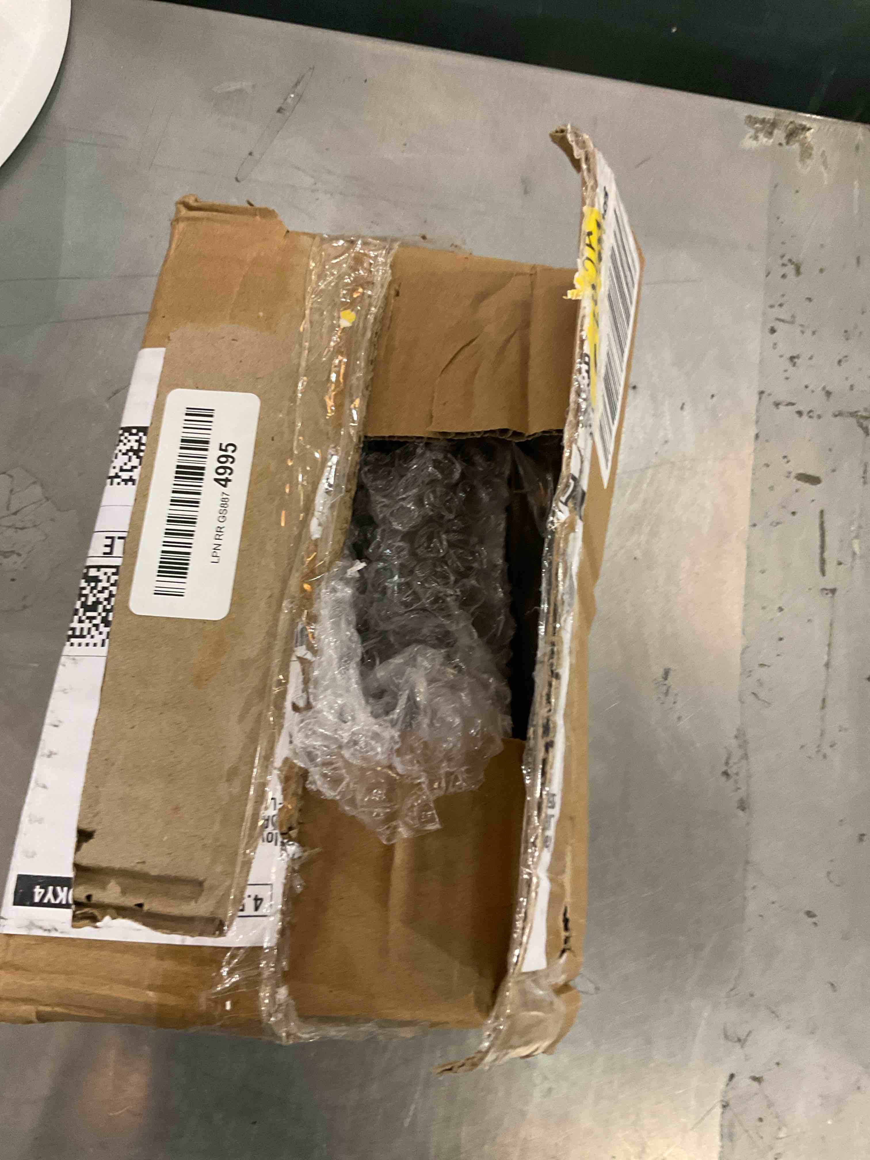 https://s3.amazonaws.com/lotting-images-prod/bidfta/EXS00483312_1696440725021.jpeg