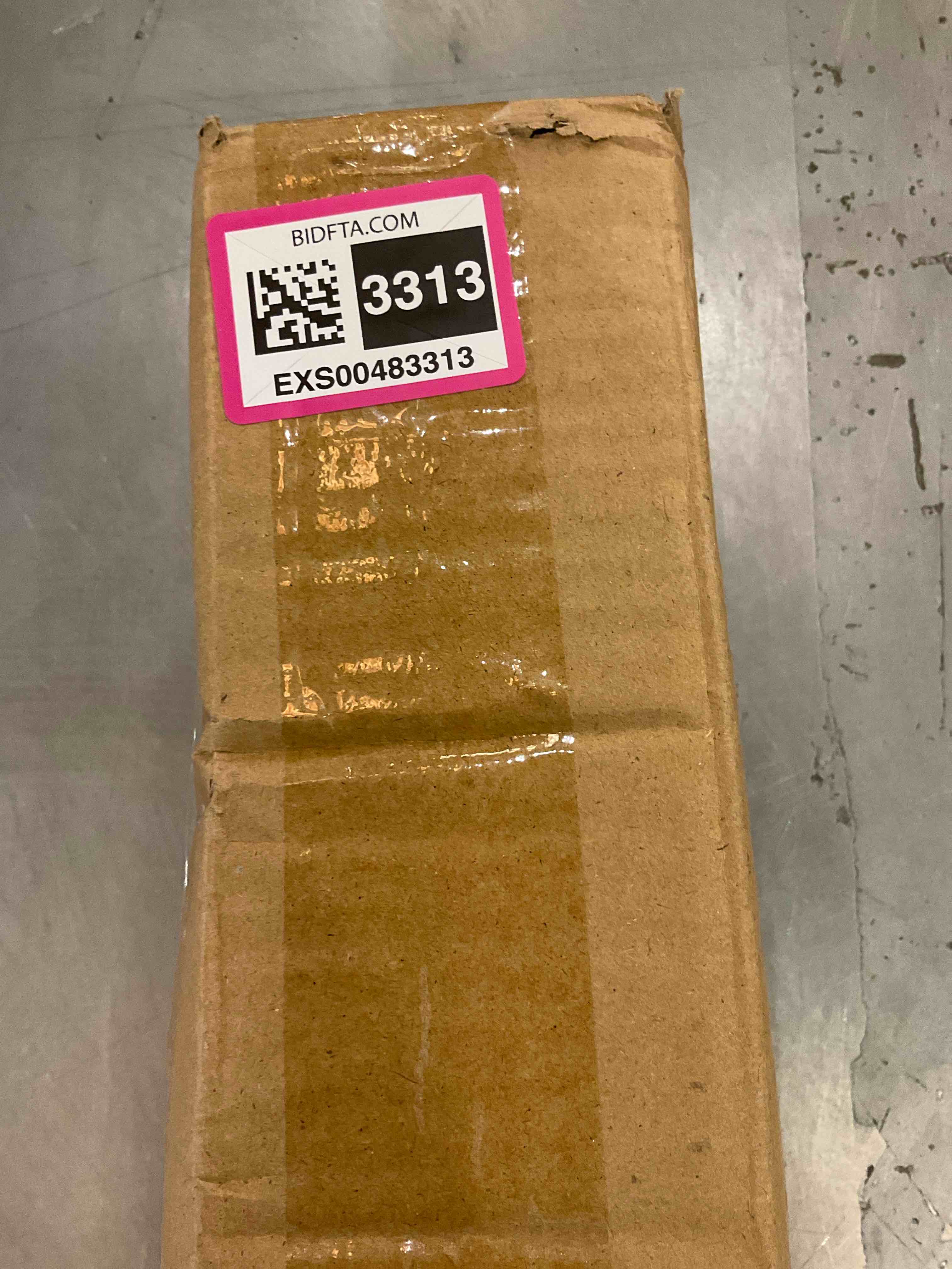 https://s3.amazonaws.com/lotting-images-prod/bidfta/EXS00483312_1696440753652.jpeg