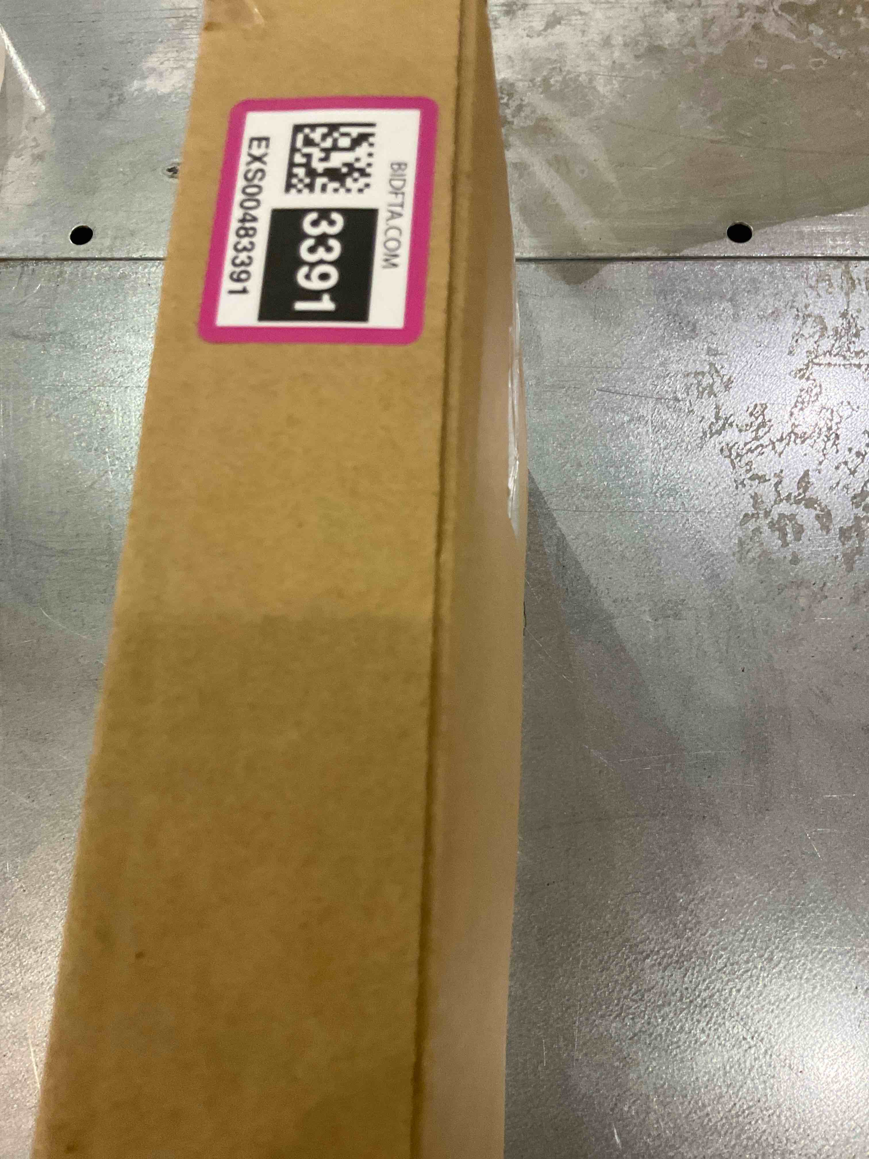 https://s3.amazonaws.com/lotting-images-prod/bidfta/EXS00483391_1696506143012.jpeg