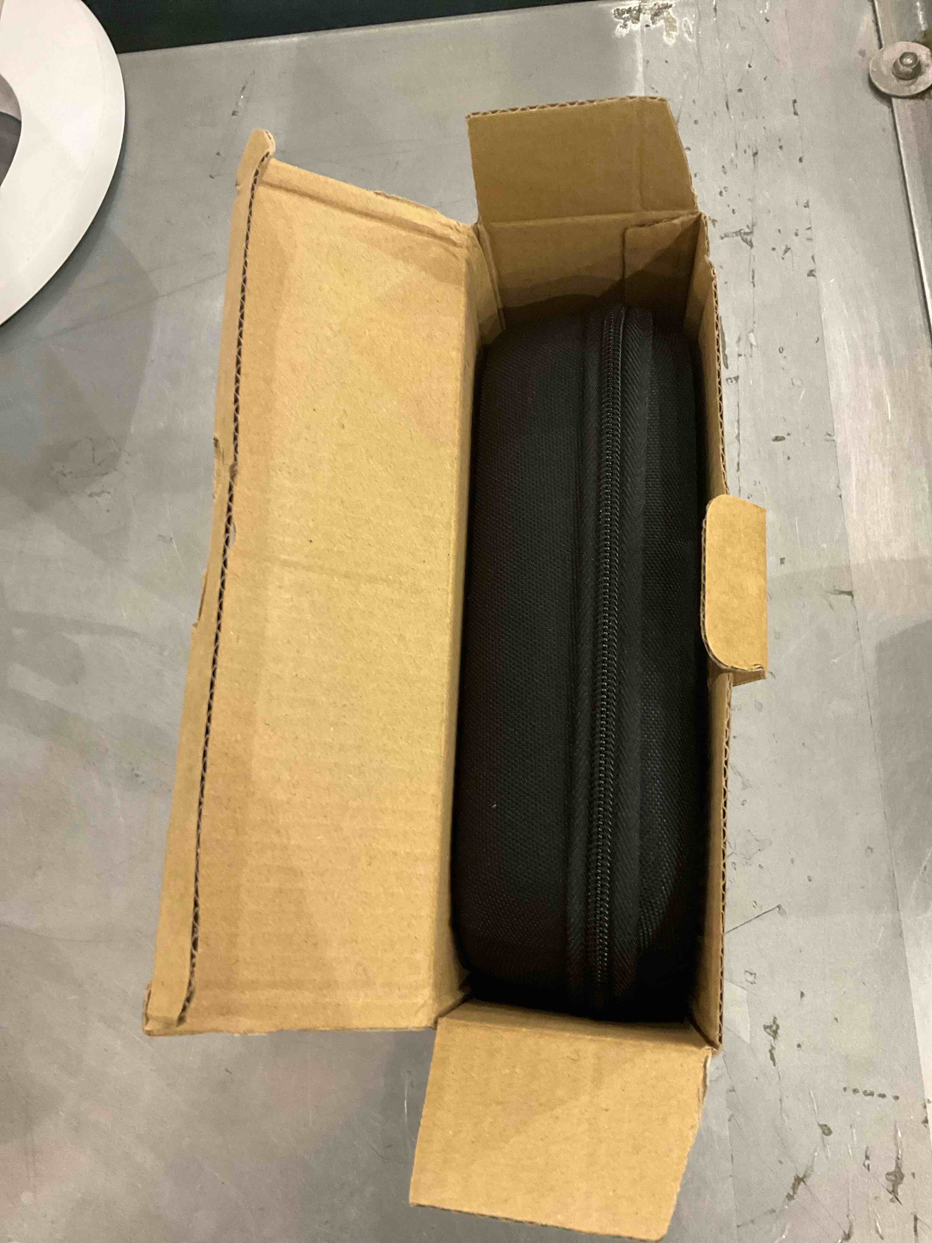 https://s3.amazonaws.com/lotting-images-prod/bidfta/EXS00483478_1696517857467.jpeg
