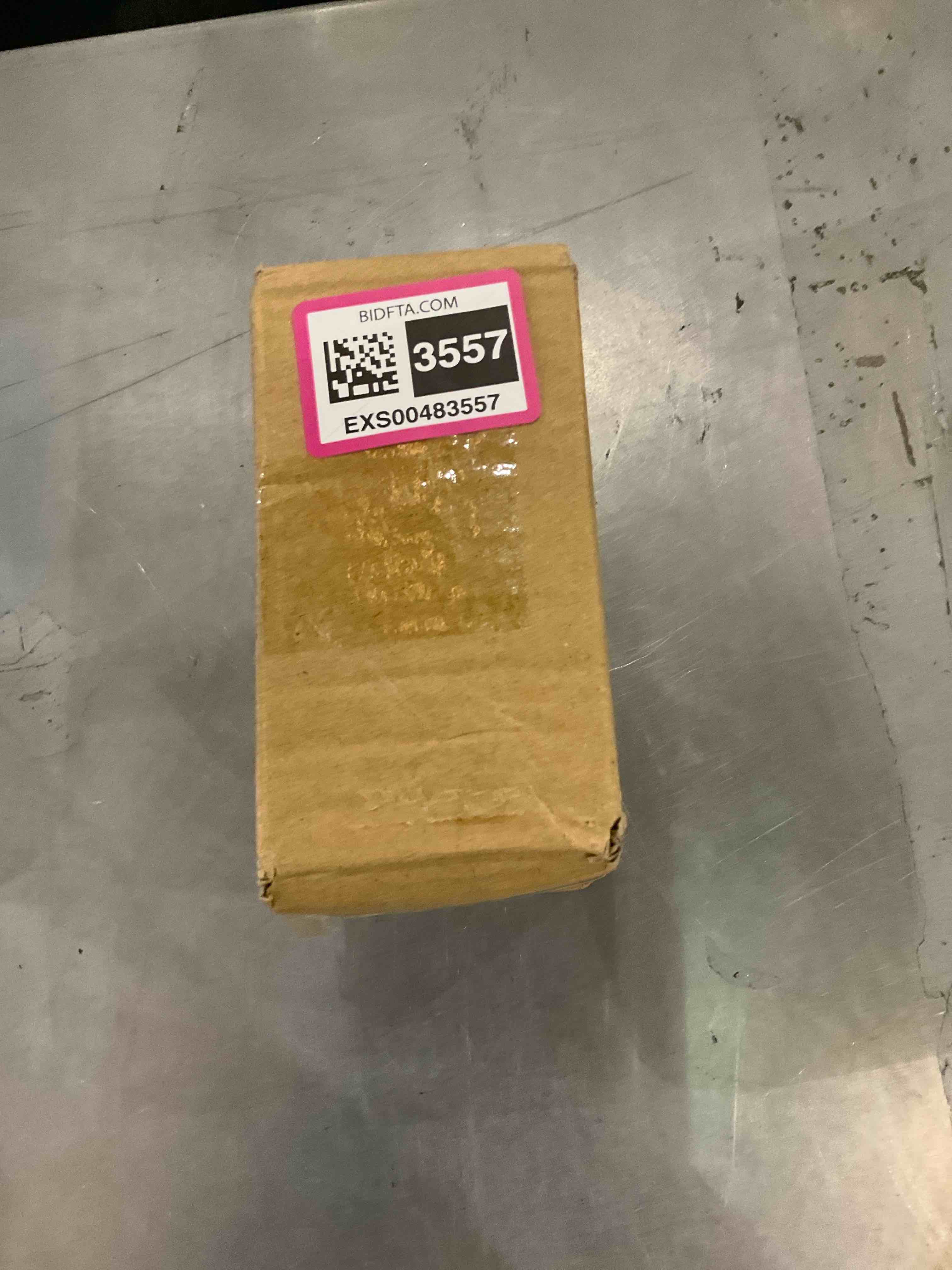 https://s3.amazonaws.com/lotting-images-prod/bidfta/EXS00483557_1695390669323.jpeg