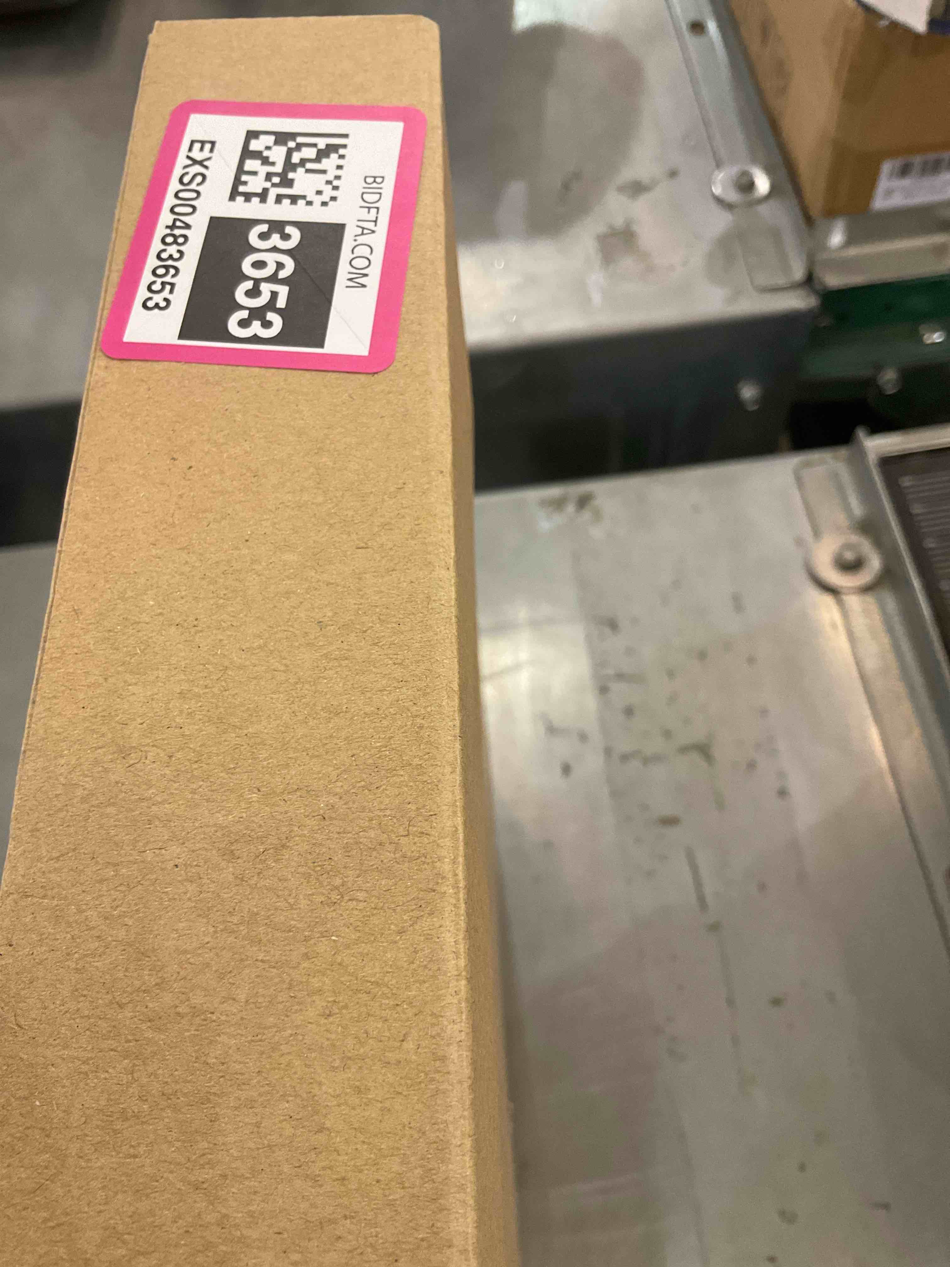 https://s3.amazonaws.com/lotting-images-prod/bidfta/EXS00483653_1695401245832.jpeg