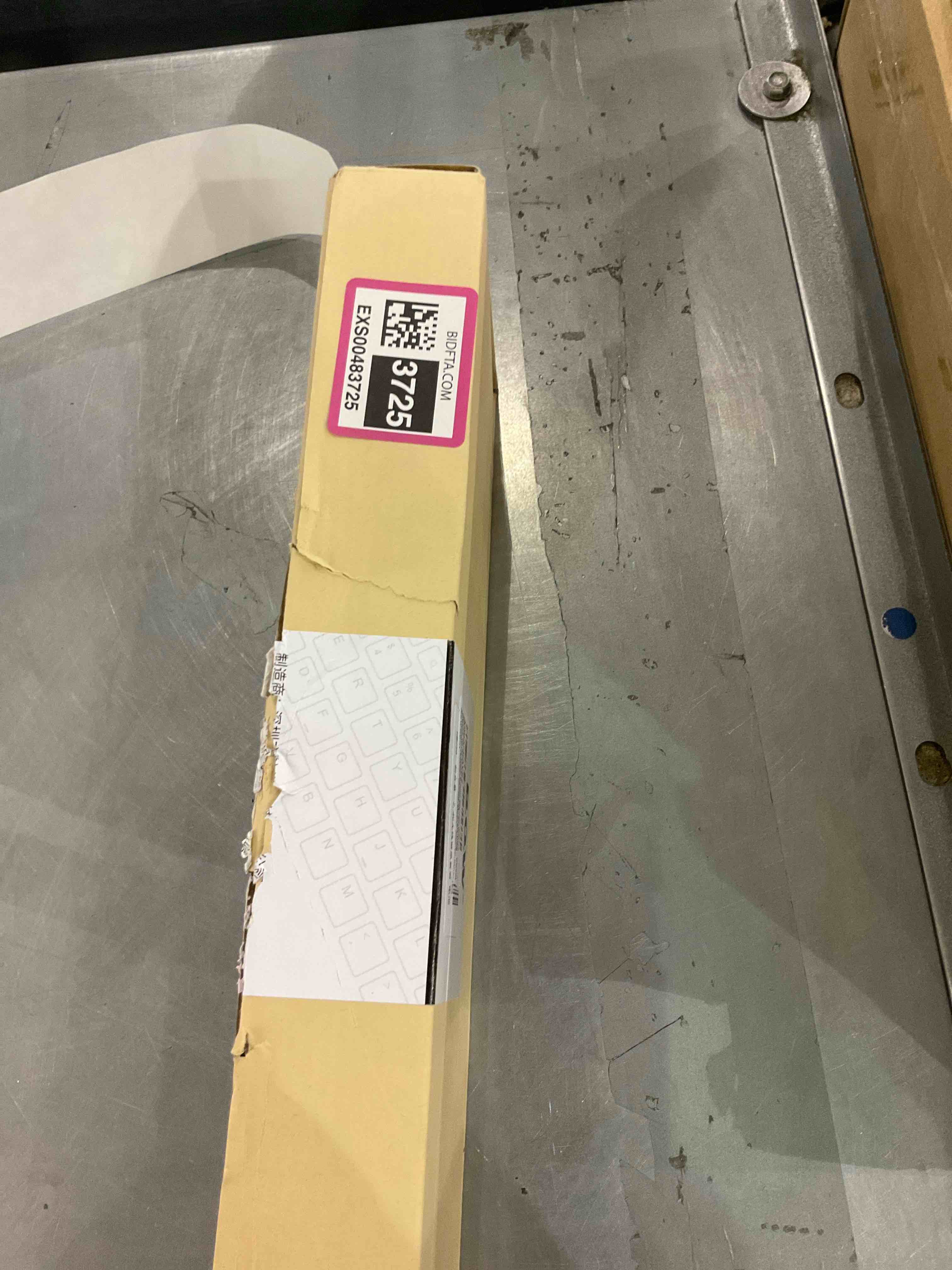 https://s3.amazonaws.com/lotting-images-prod/bidfta/EXS00483725_1695640421345.jpeg