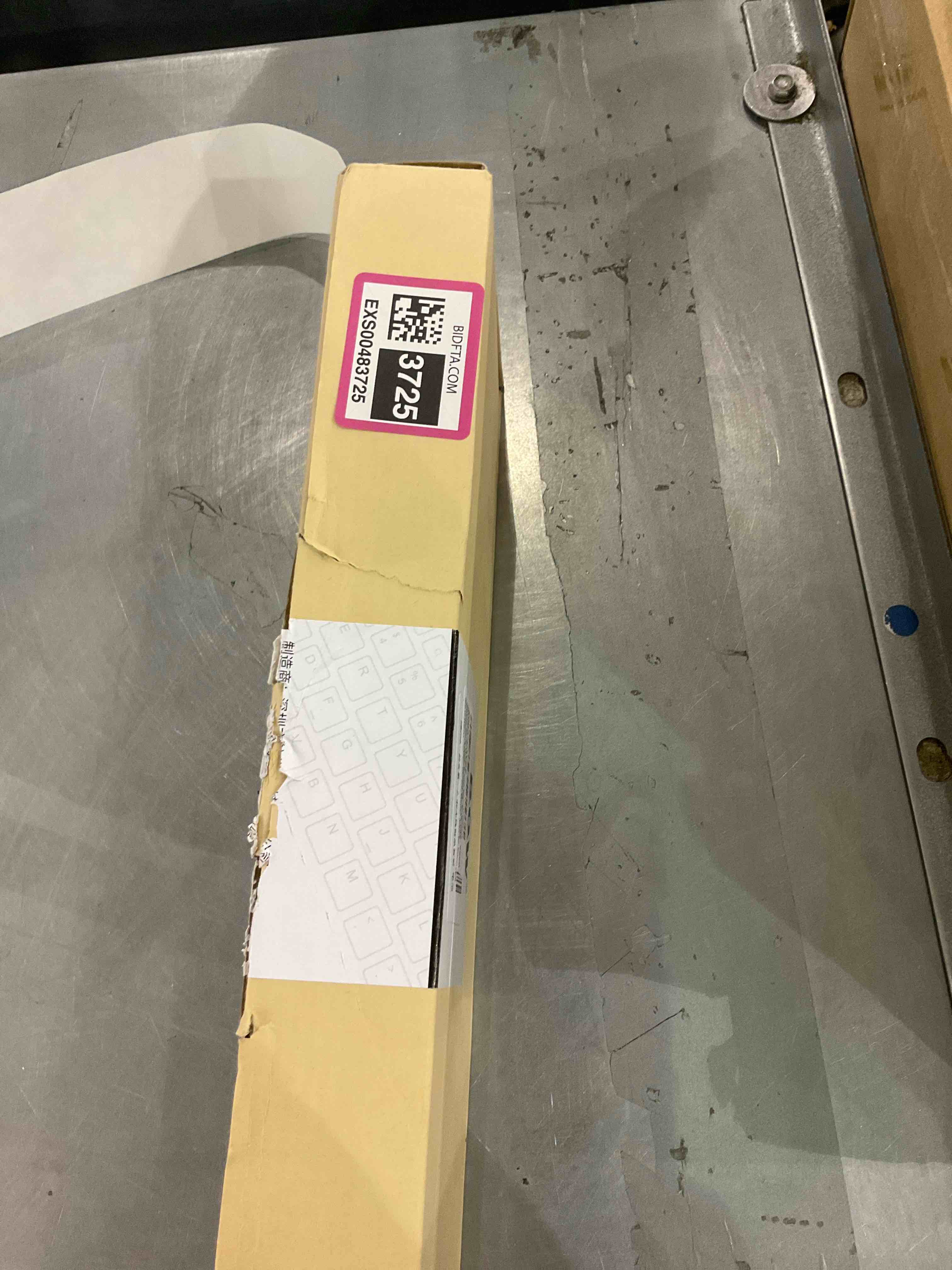 https://s3.amazonaws.com/lotting-images-prod/bidfta/EXS00483725_1695640422457.jpeg