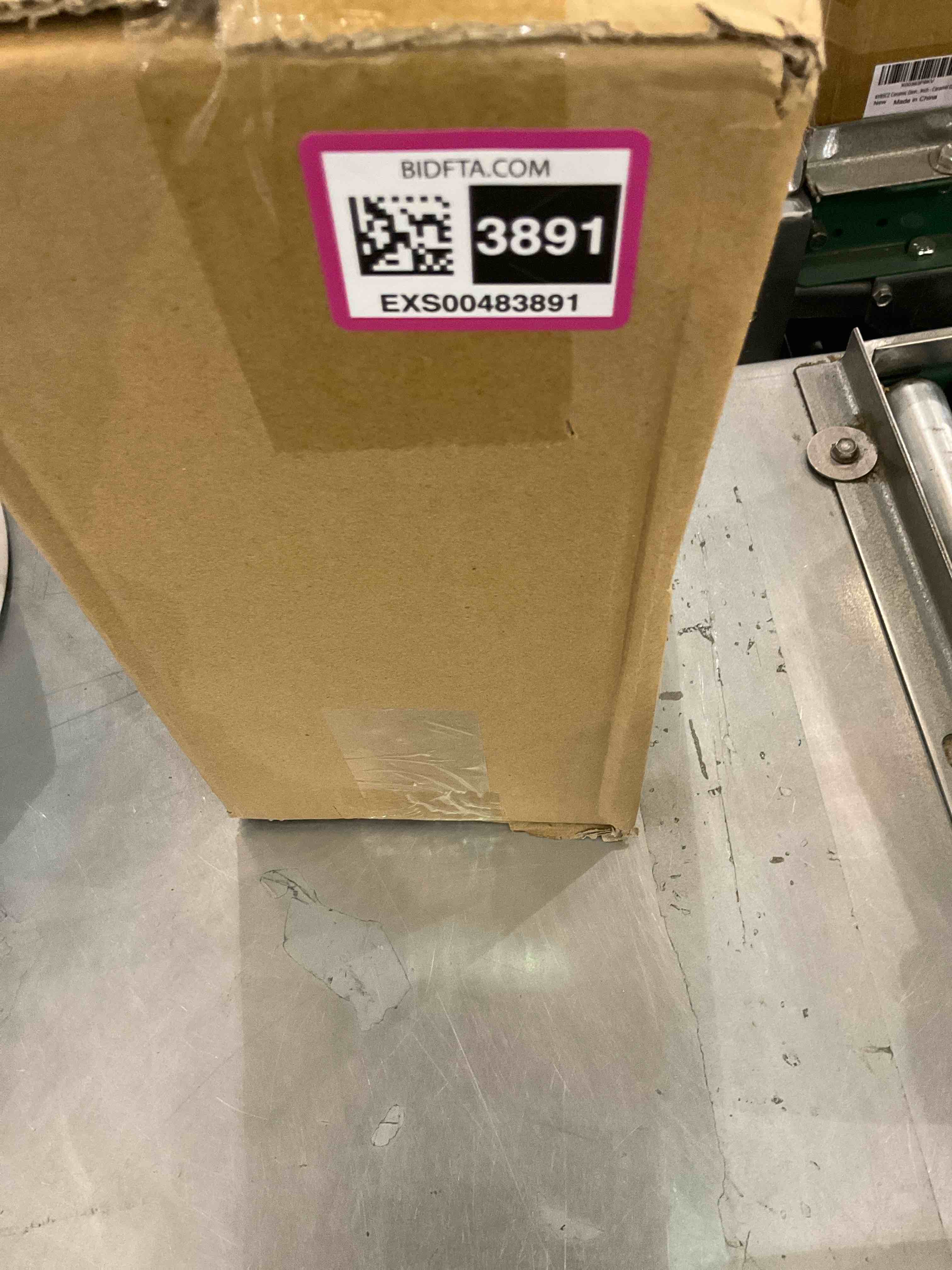 https://s3.amazonaws.com/lotting-images-prod/bidfta/EXS00483891_1695660264984.jpeg