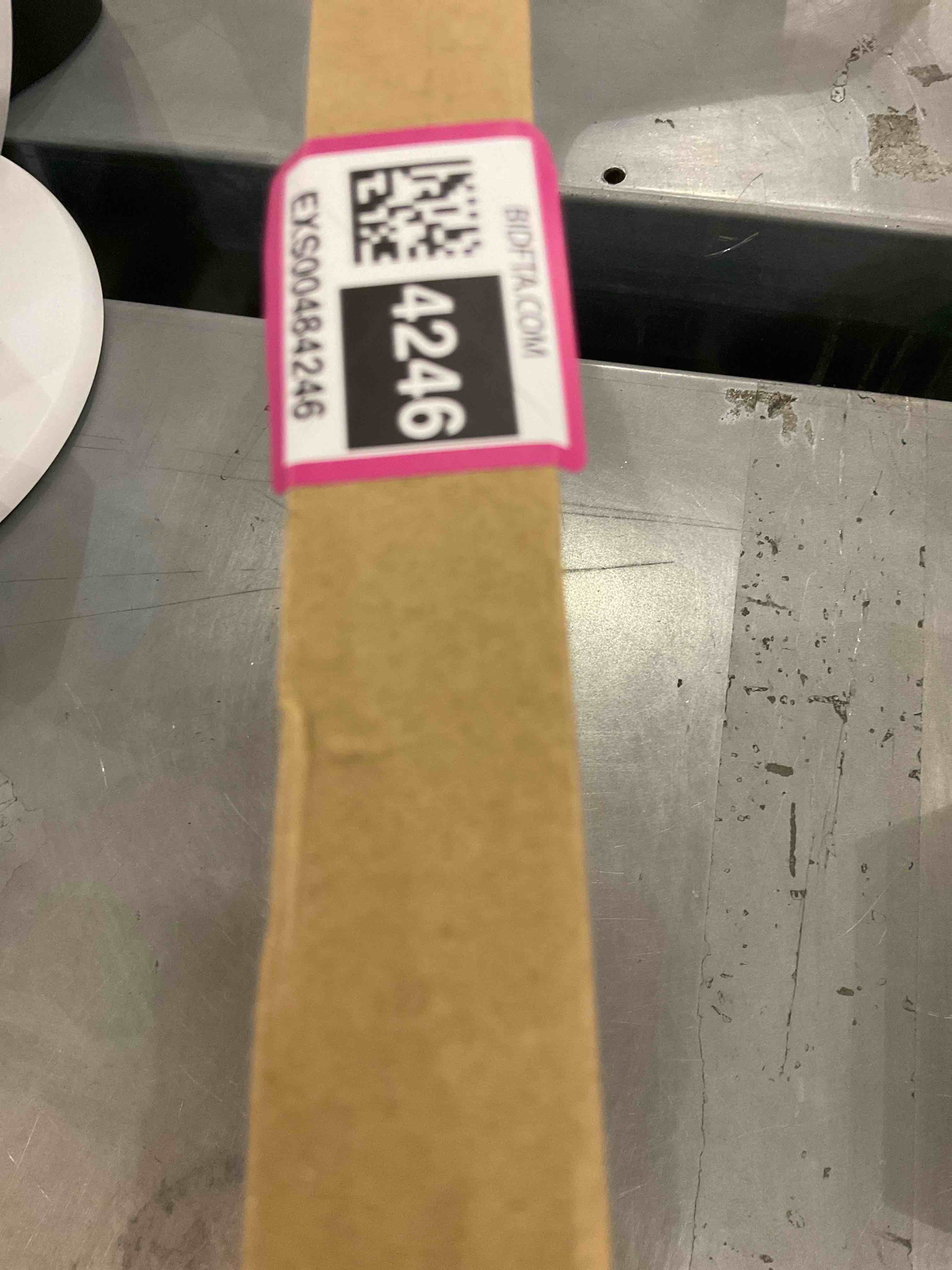 https://s3.amazonaws.com/lotting-images-prod/bidfta/EXS00484246_1695750658028.jpeg