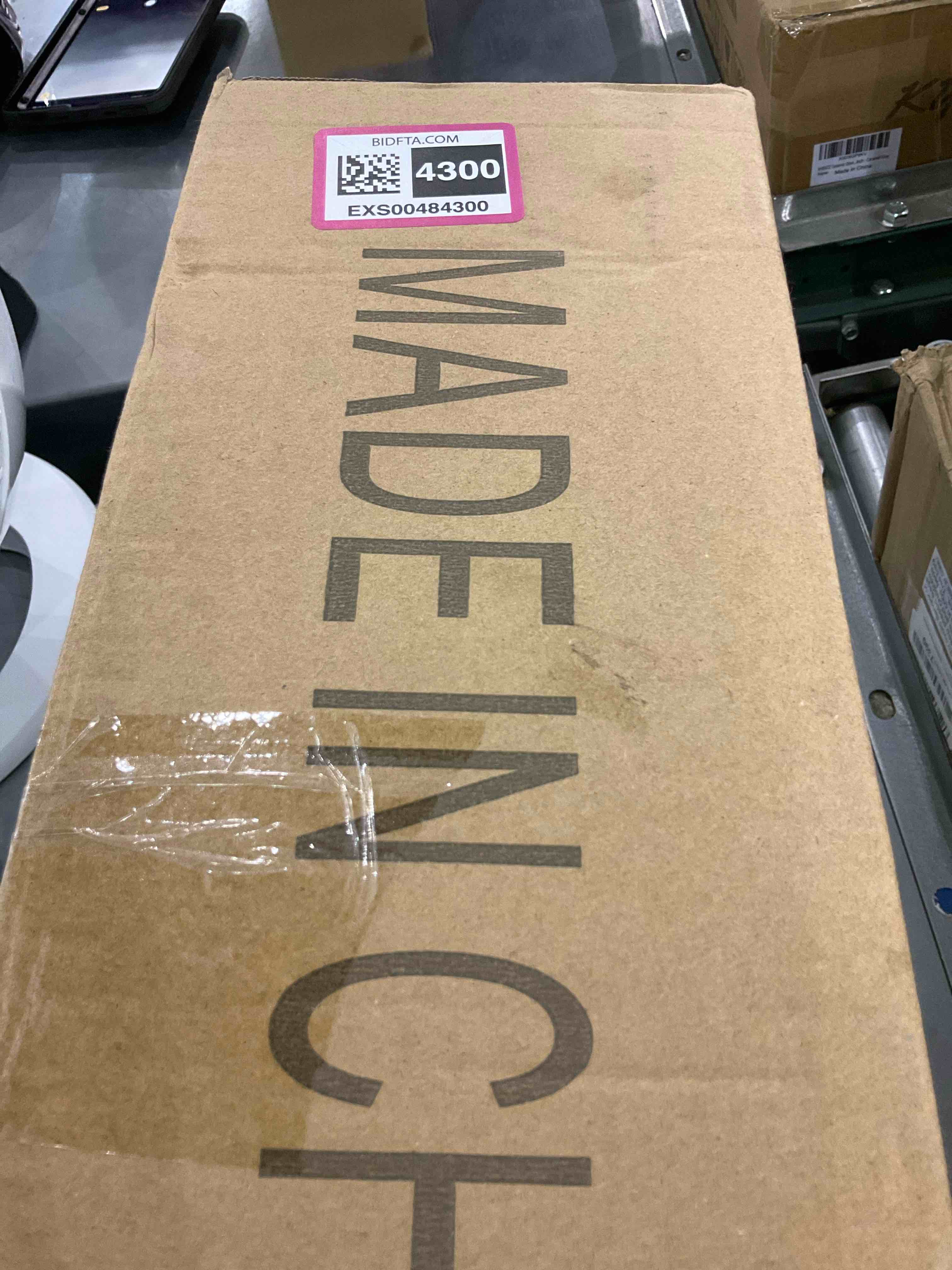 https://s3.amazonaws.com/lotting-images-prod/bidfta/EXS00484300_1695813479883.jpeg