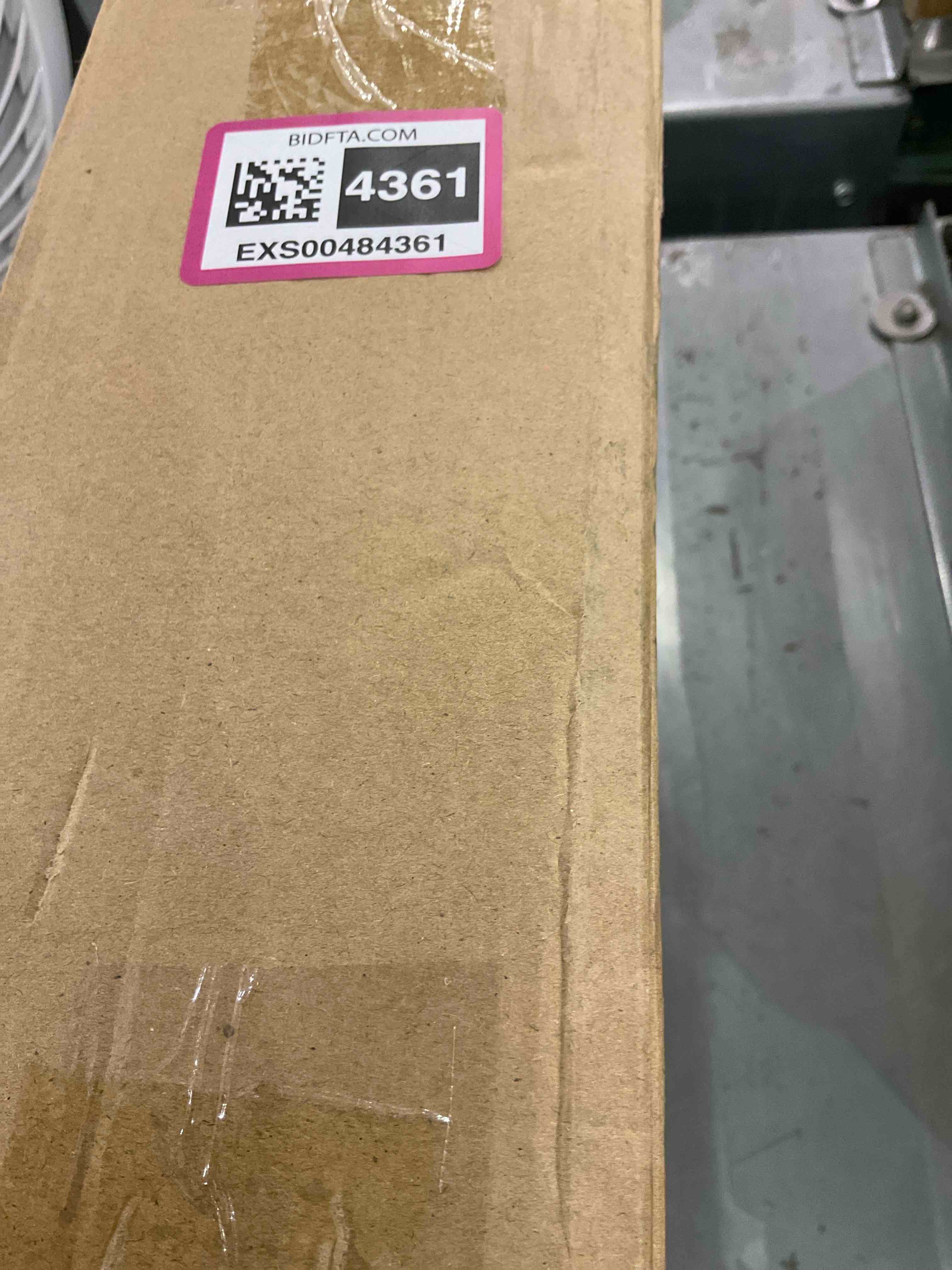 https://s3.amazonaws.com/lotting-images-prod/bidfta/EXS00484361_1695818961246.jpeg