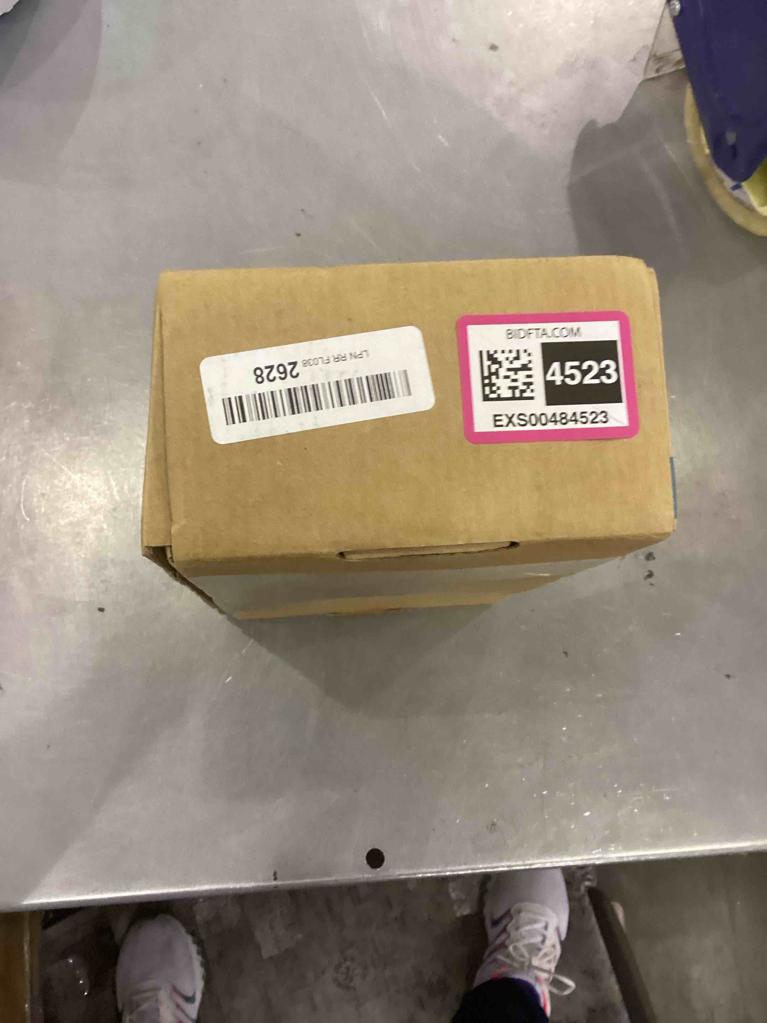 https://s3.amazonaws.com/lotting-images-prod/bidfta/EXS00484523_1695216864912.jpeg