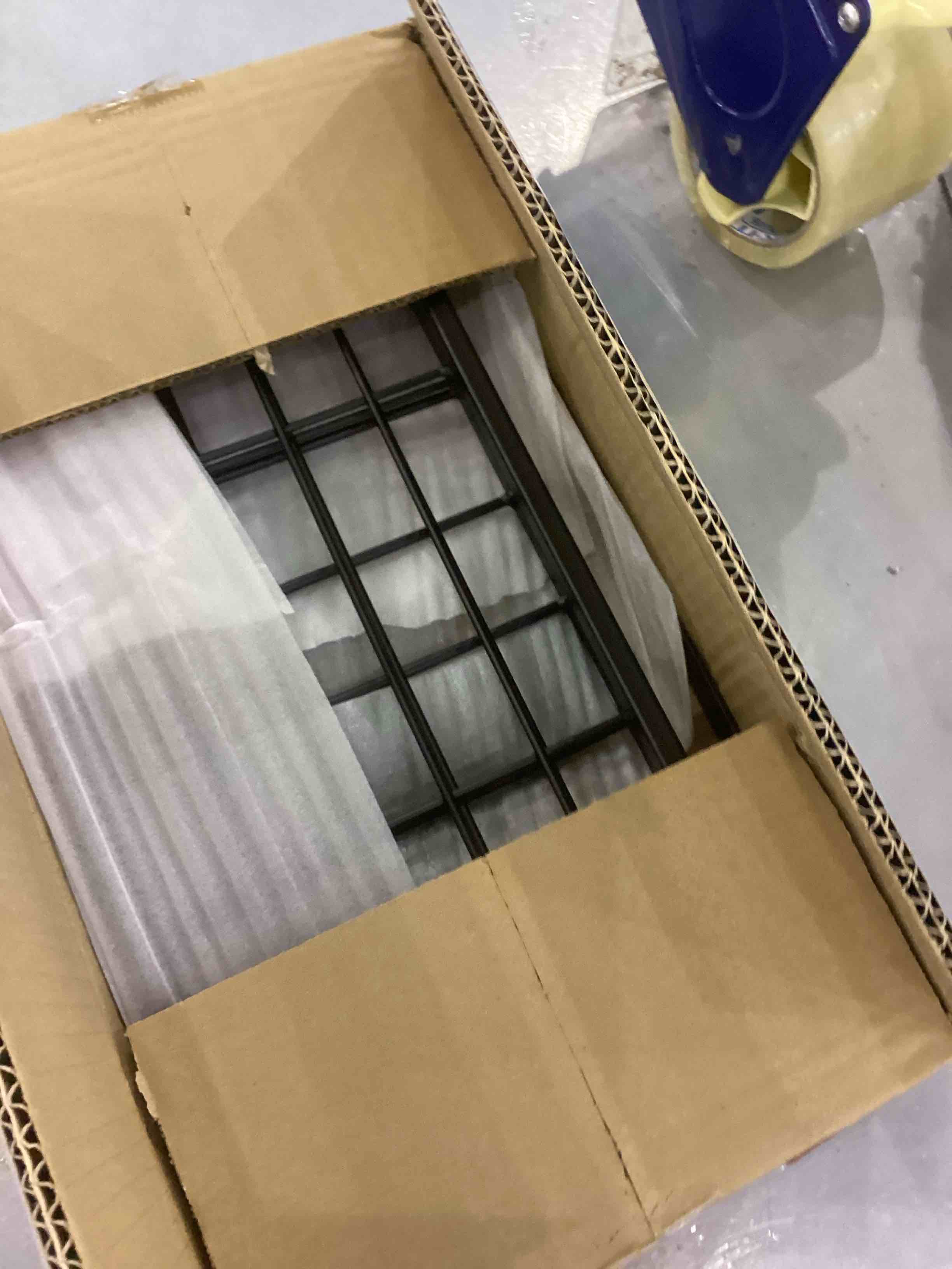 https://s3.amazonaws.com/lotting-images-prod/bidfta/EXS00484683_1695381713652.jpeg