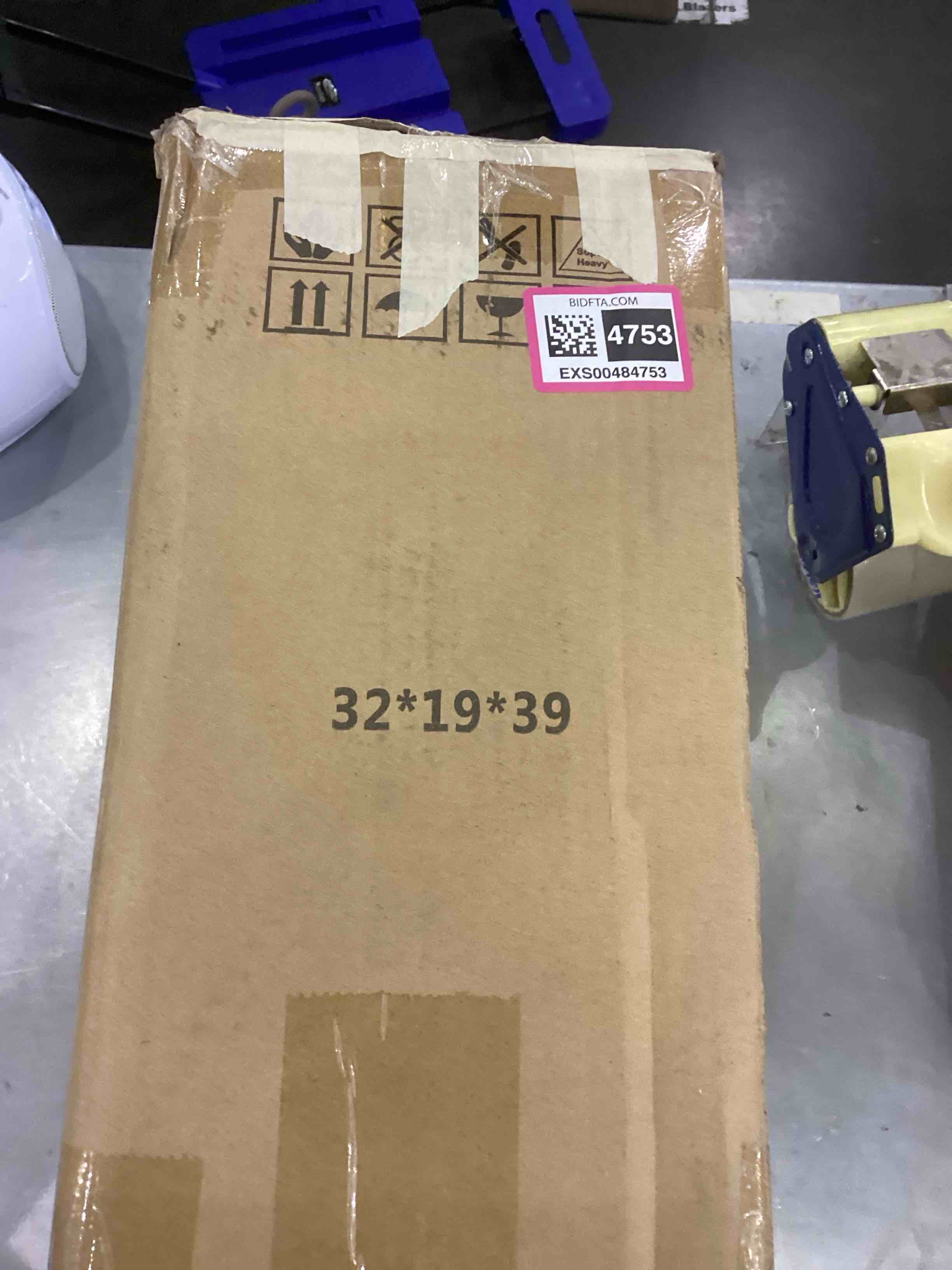 https://s3.amazonaws.com/lotting-images-prod/bidfta/EXS00484753_1695389975042.jpeg
