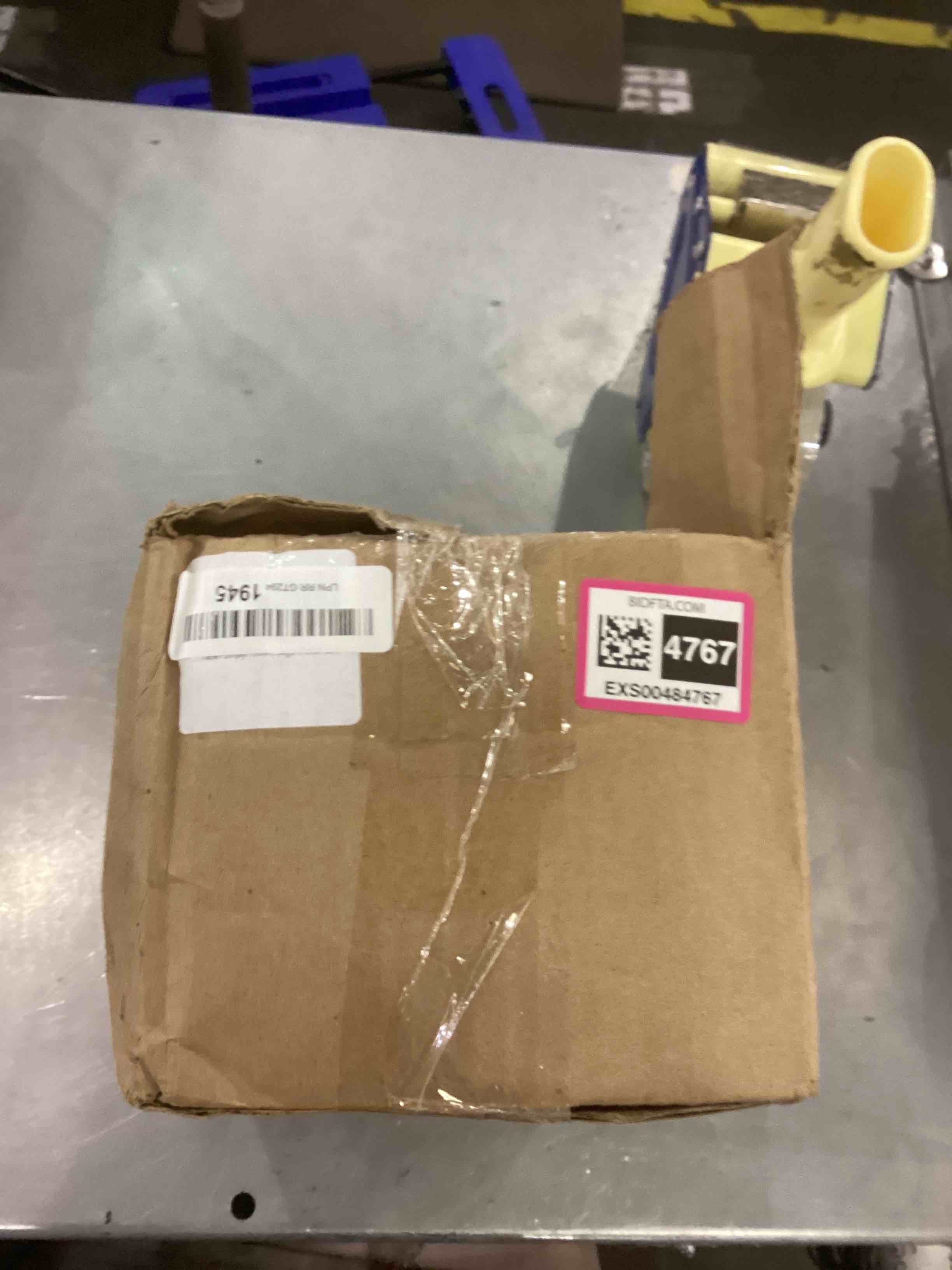 https://s3.amazonaws.com/lotting-images-prod/bidfta/EXS00484767_1695391066896.jpeg