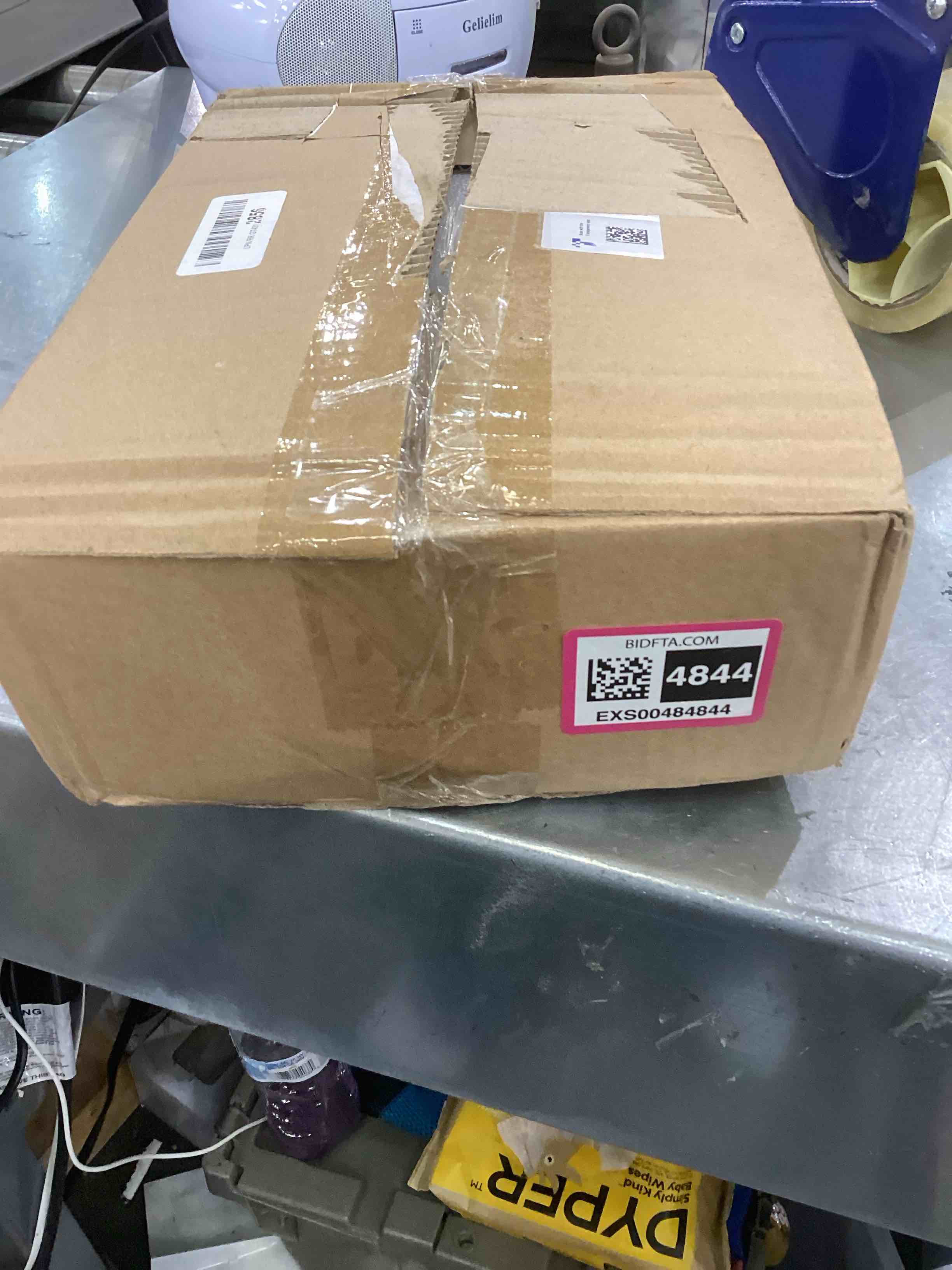 https://s3.amazonaws.com/lotting-images-prod/bidfta/EXS00484844_1695403479215.jpeg