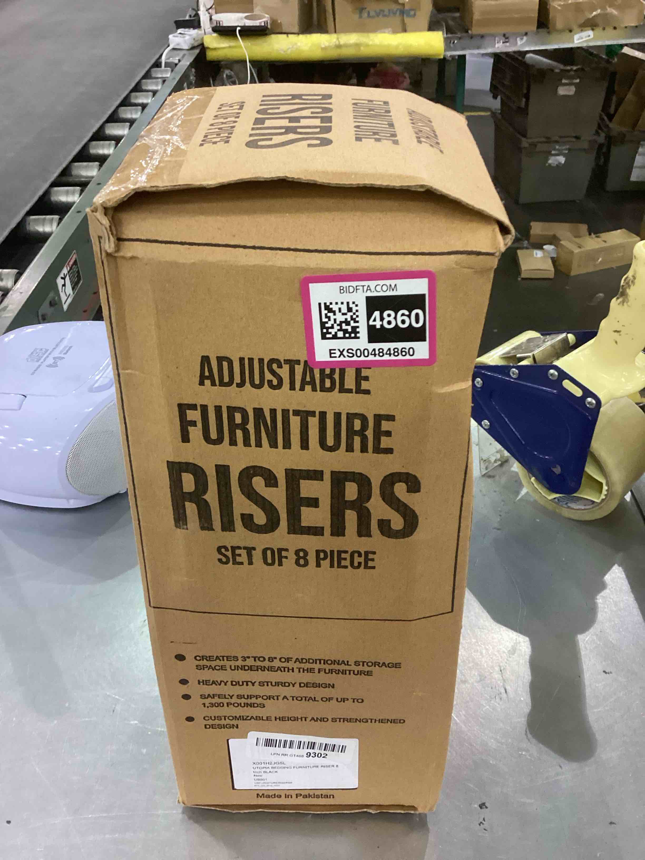 Utopia Bedding Adjustable Bed Furniture Risers - Elevation in Heights 3, 5 or 8 Inch Heavy Duty Risers for Sofa and Table - Supports up to 1,300 lbs - (8 Piece Set, Black)