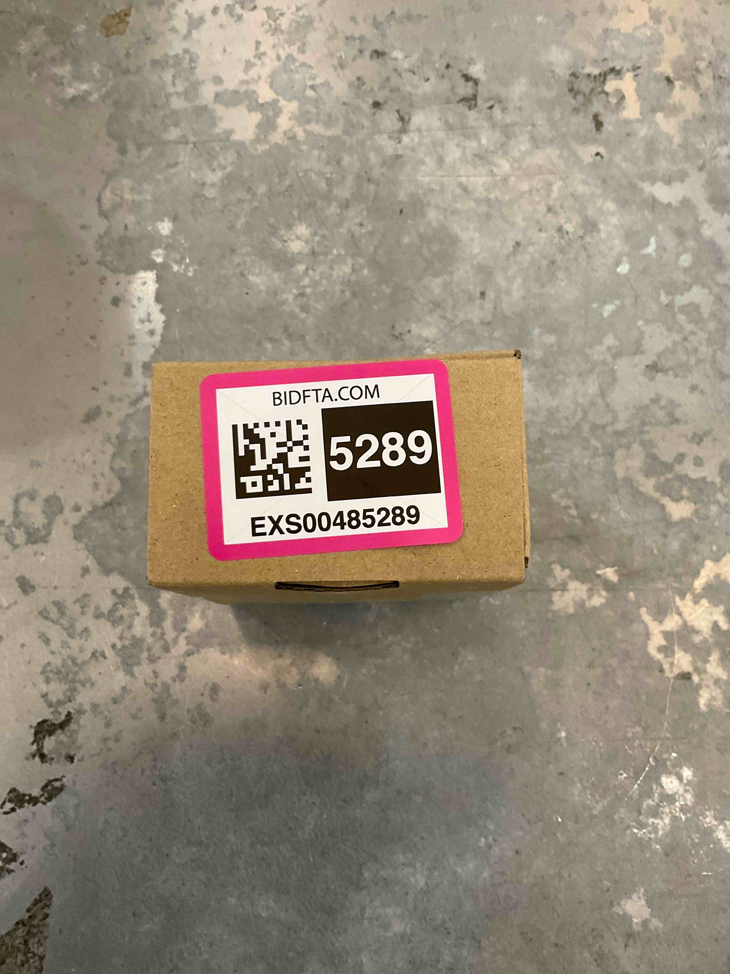 https://s3.amazonaws.com/lotting-images-prod/bidfta/EXS00485289_1695404351529.jpeg