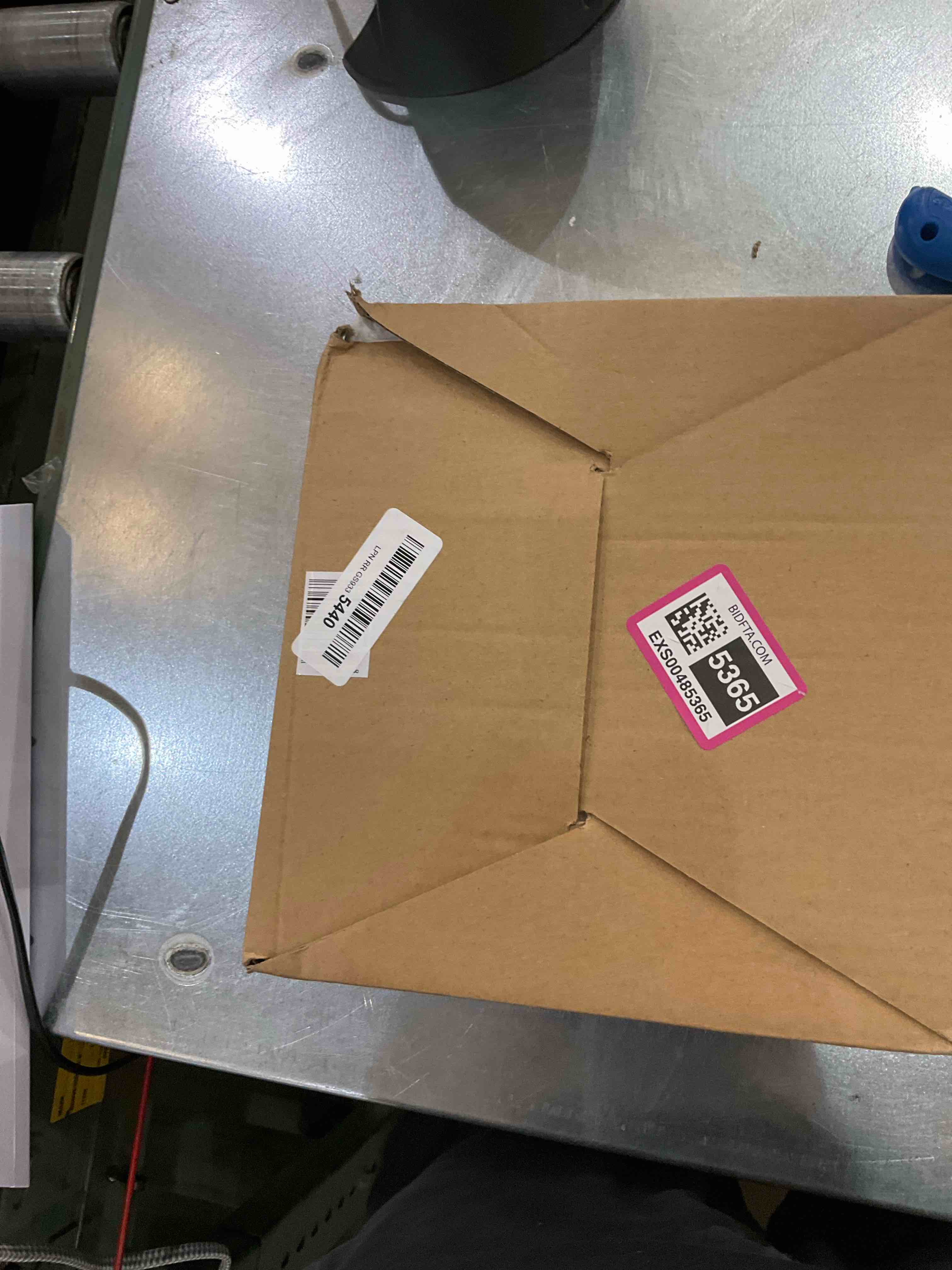 https://s3.amazonaws.com/lotting-images-prod/bidfta/EXS00485365_1695653236262.jpeg